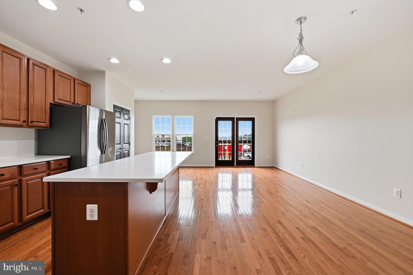 2075 Spring Run Cir Property Photo 12