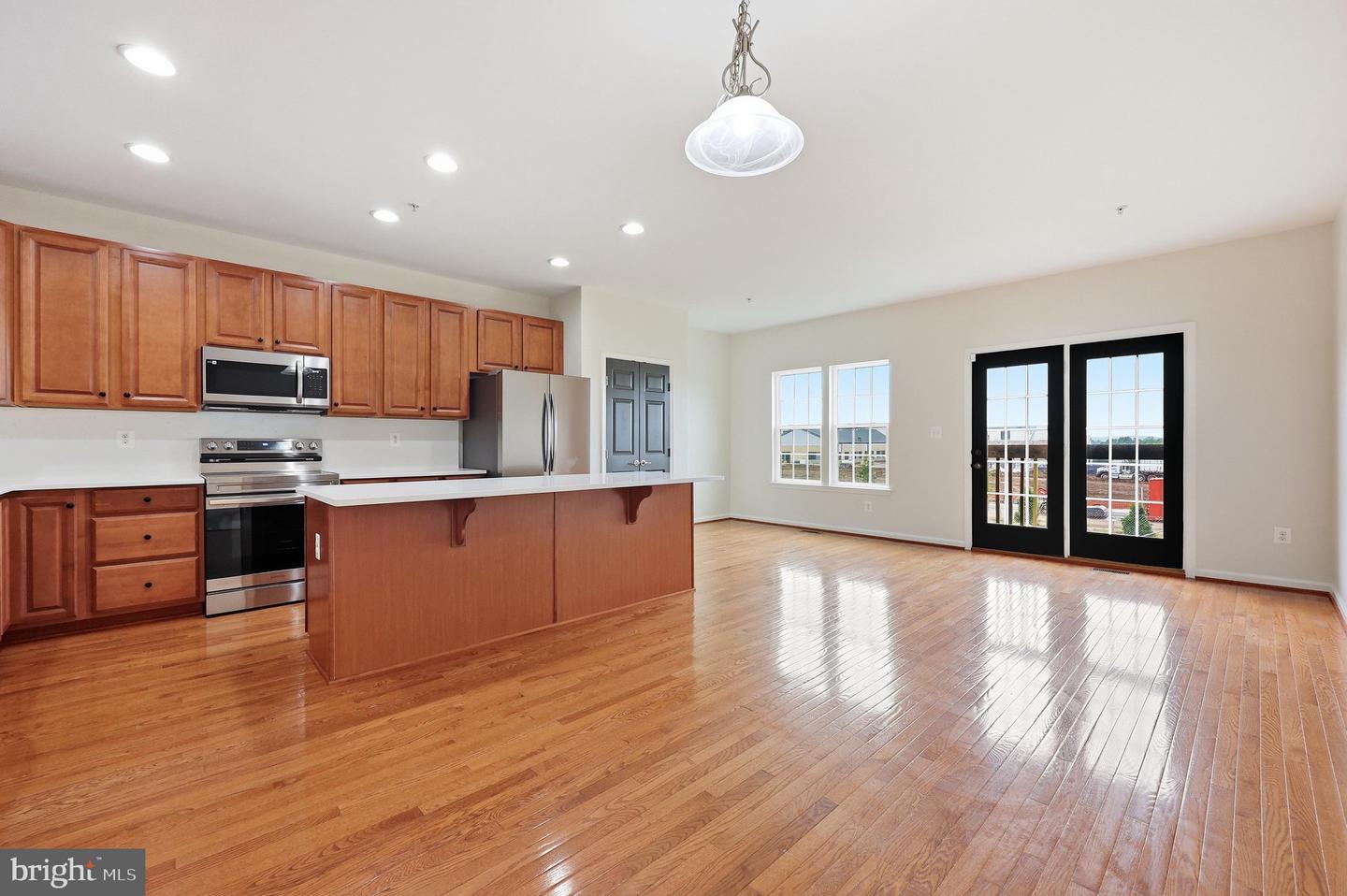 2075 Spring Run Cir Property Photo 14