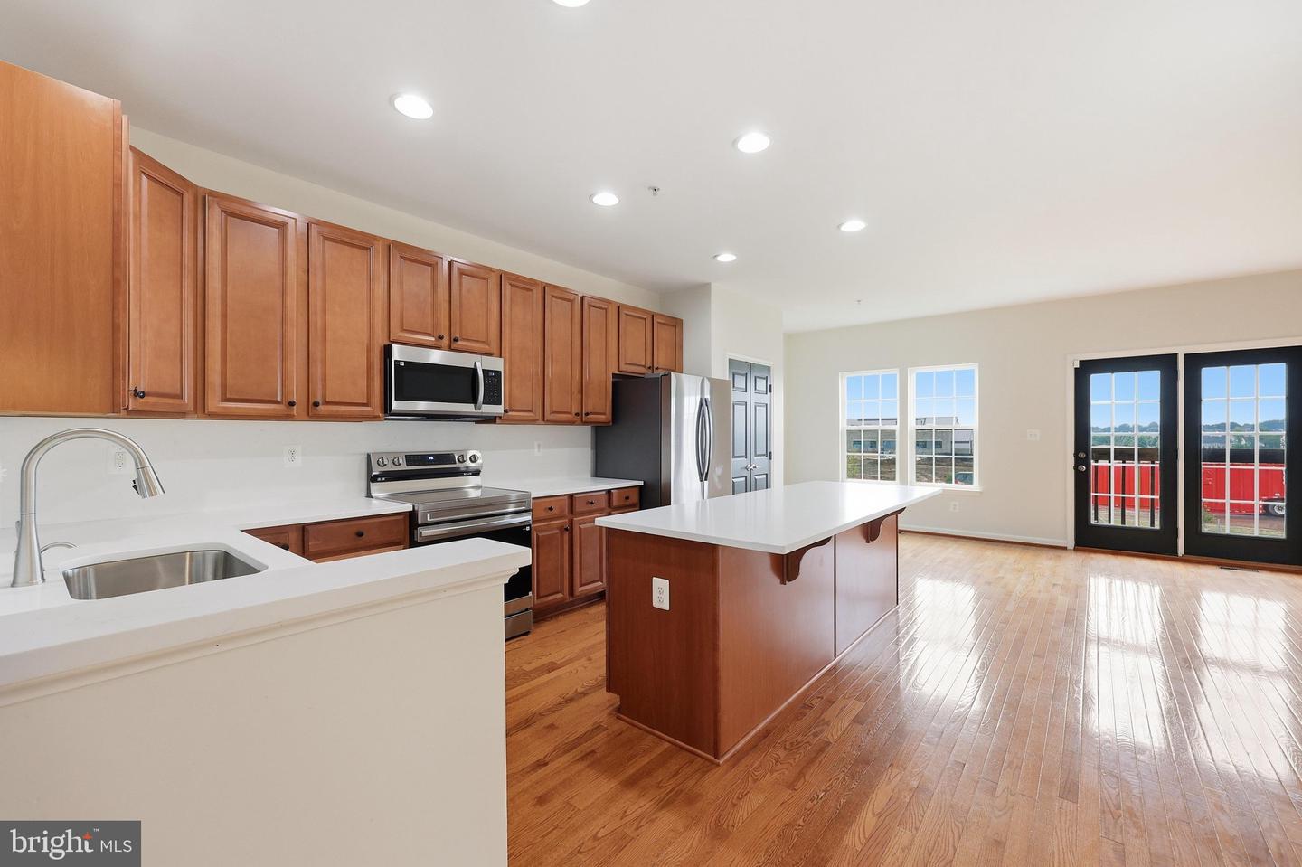 2075 Spring Run Cir Property Photo 20