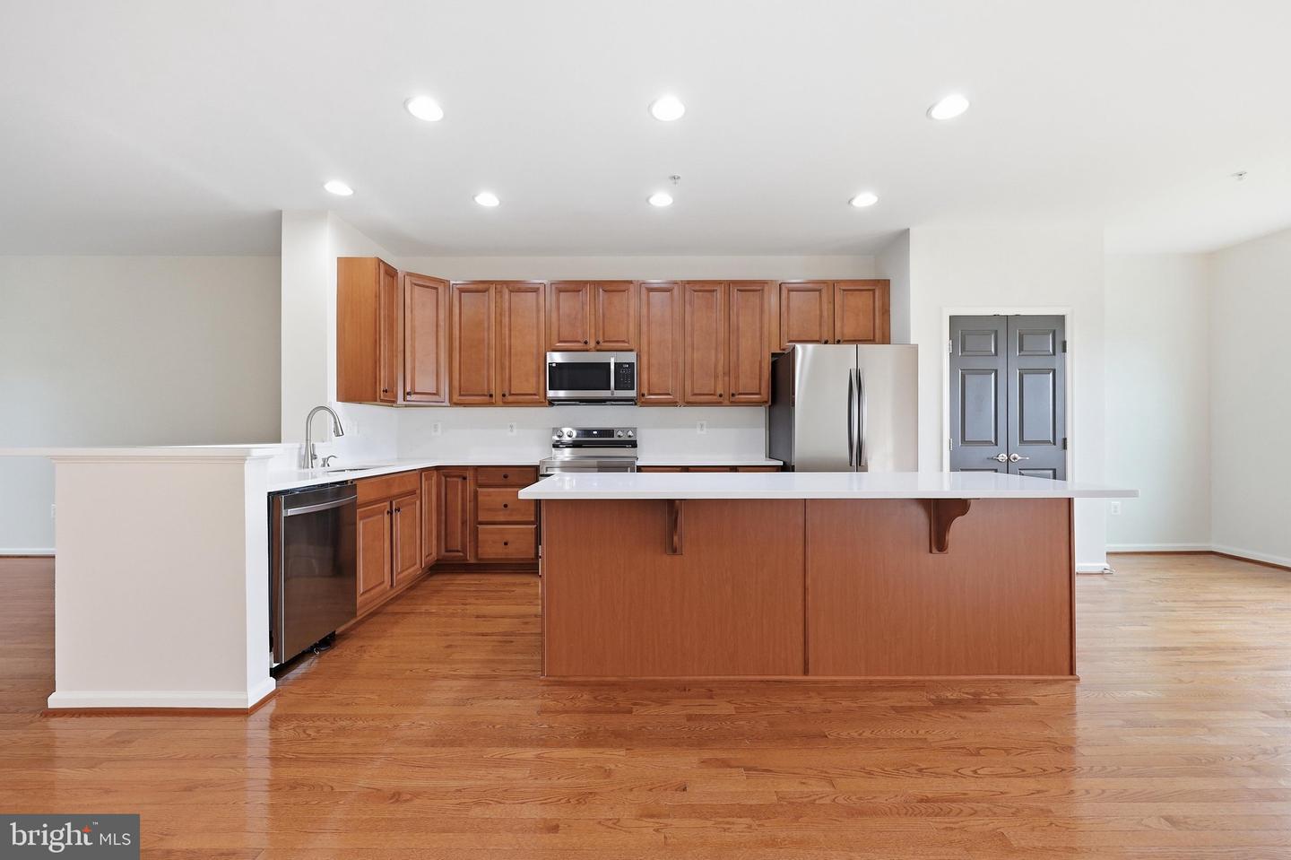 2075 Spring Run Cir Property Photo 21