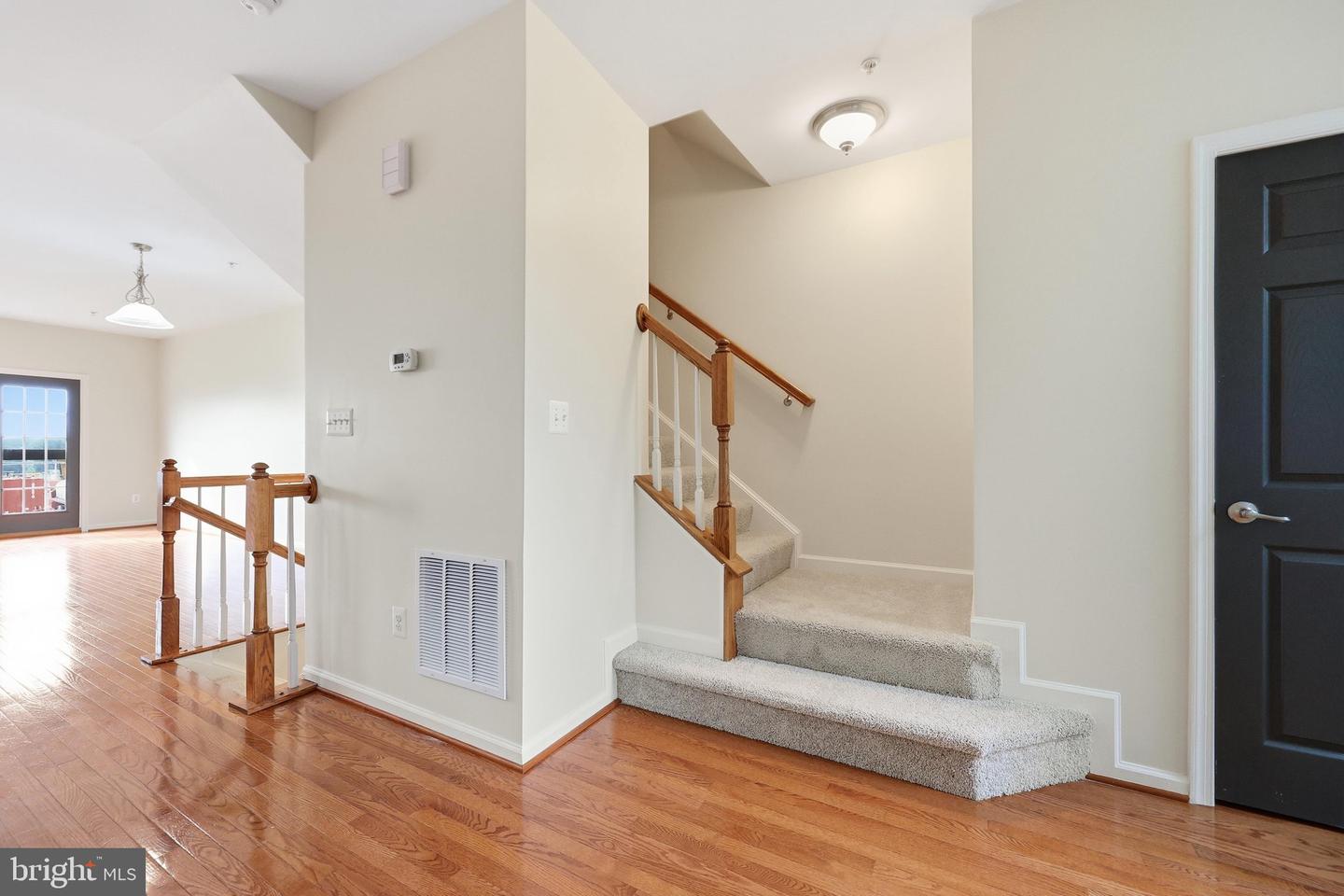 2075 Spring Run Cir Property Photo 25