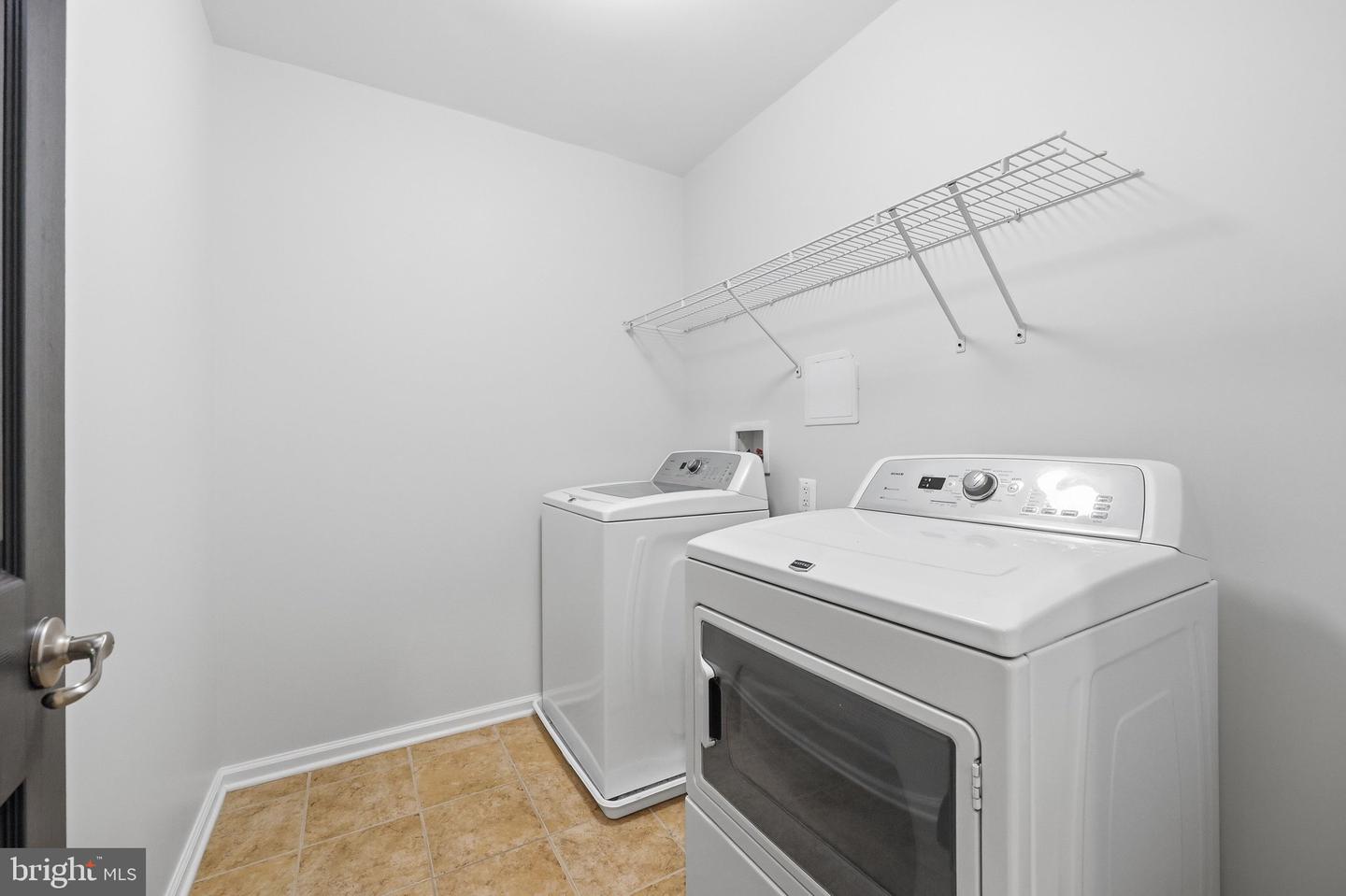 2075 Spring Run Cir Property Photo 36