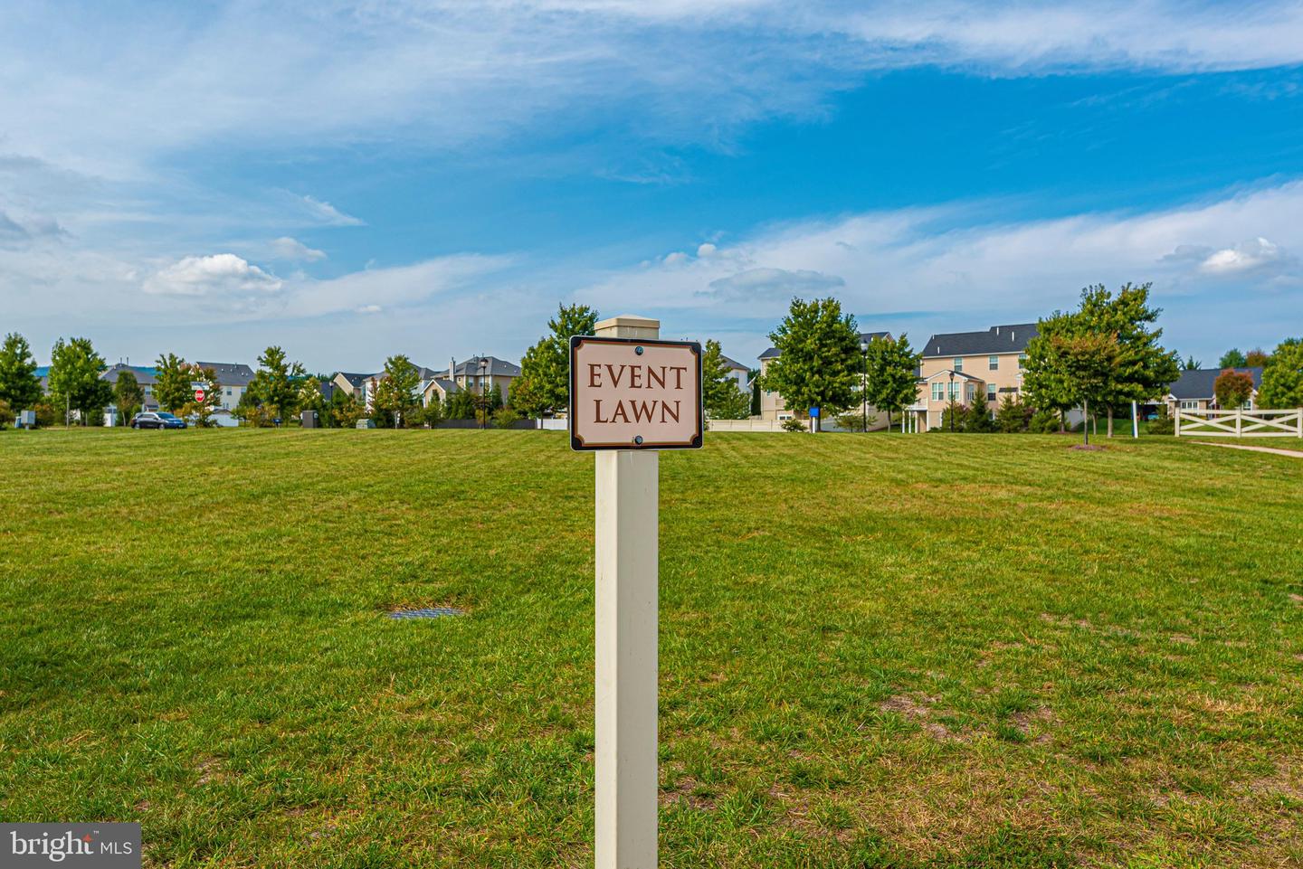 2075 Spring Run Cir Property Photo 59