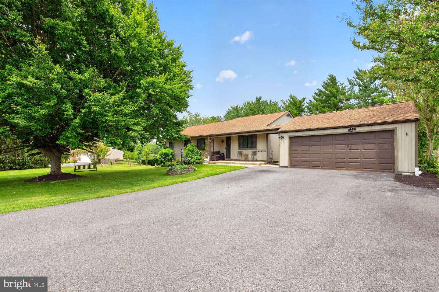 11298 WOODHAVEN DR