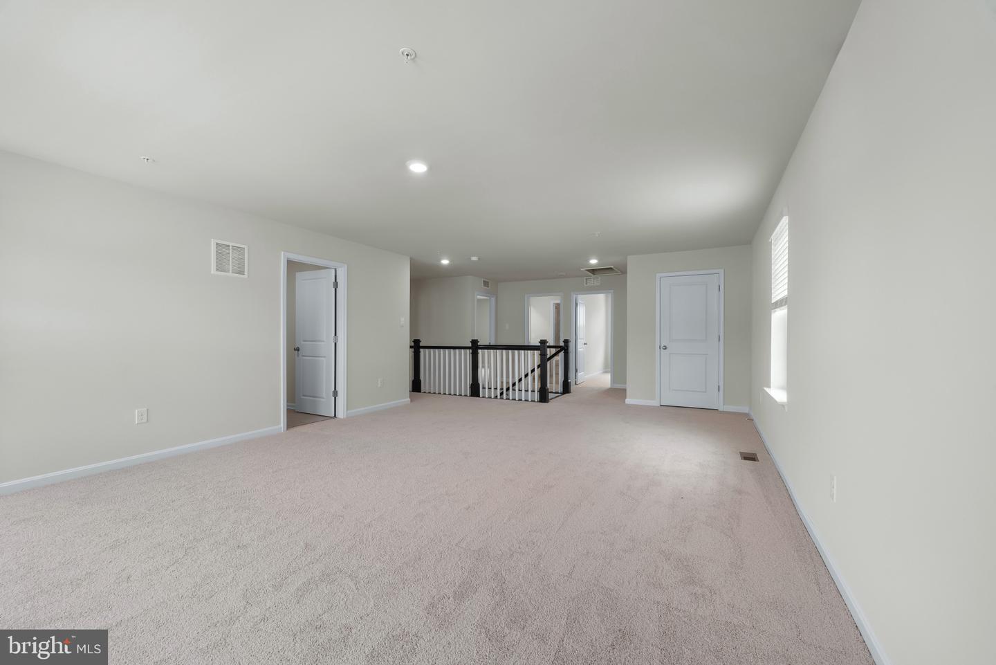467 Ensemble Way Property Photo 16