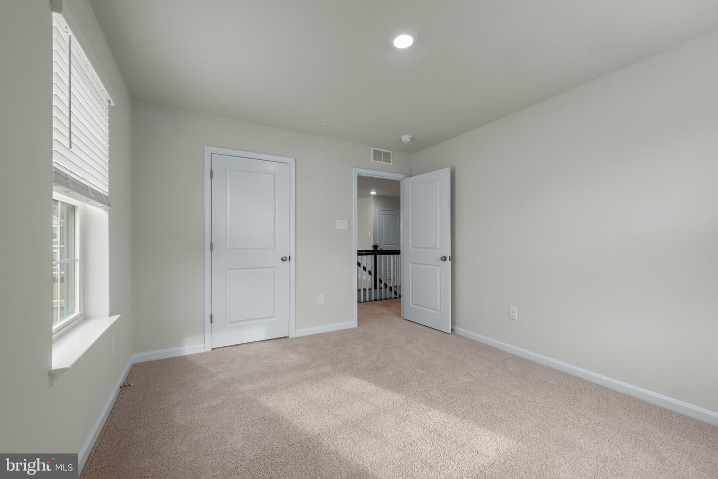 467 Ensemble Way Property Photo 18