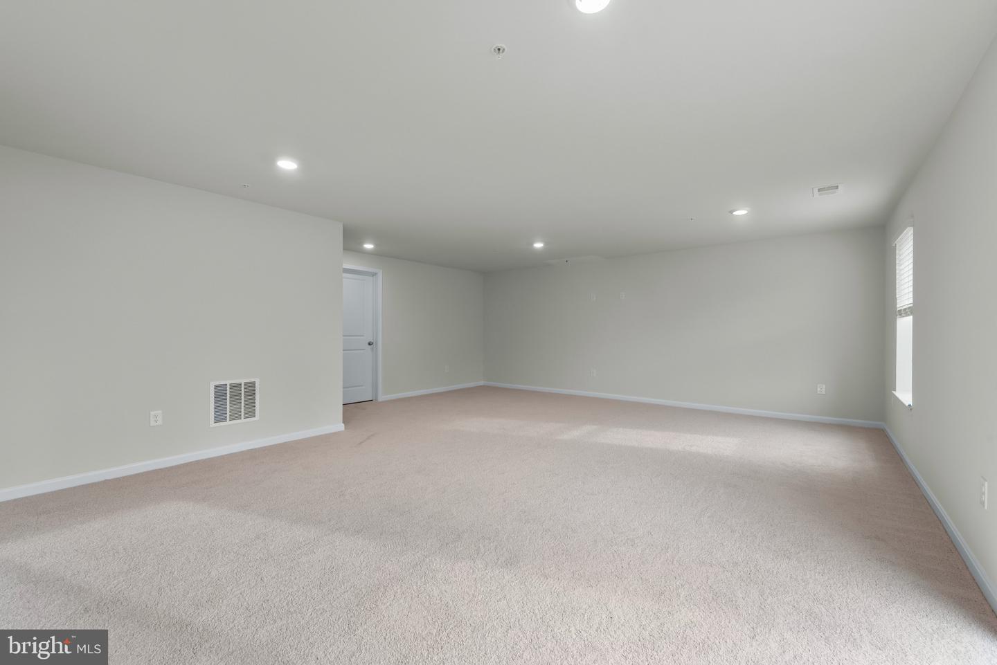 467 Ensemble Way Property Photo 25