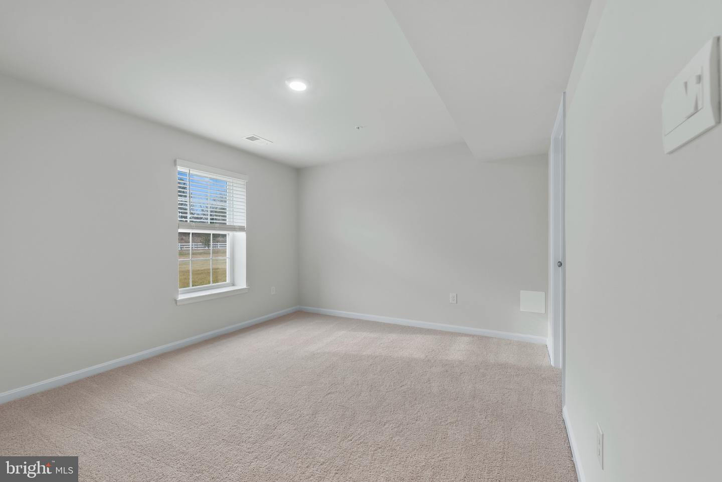 467 Ensemble Way Property Photo 26