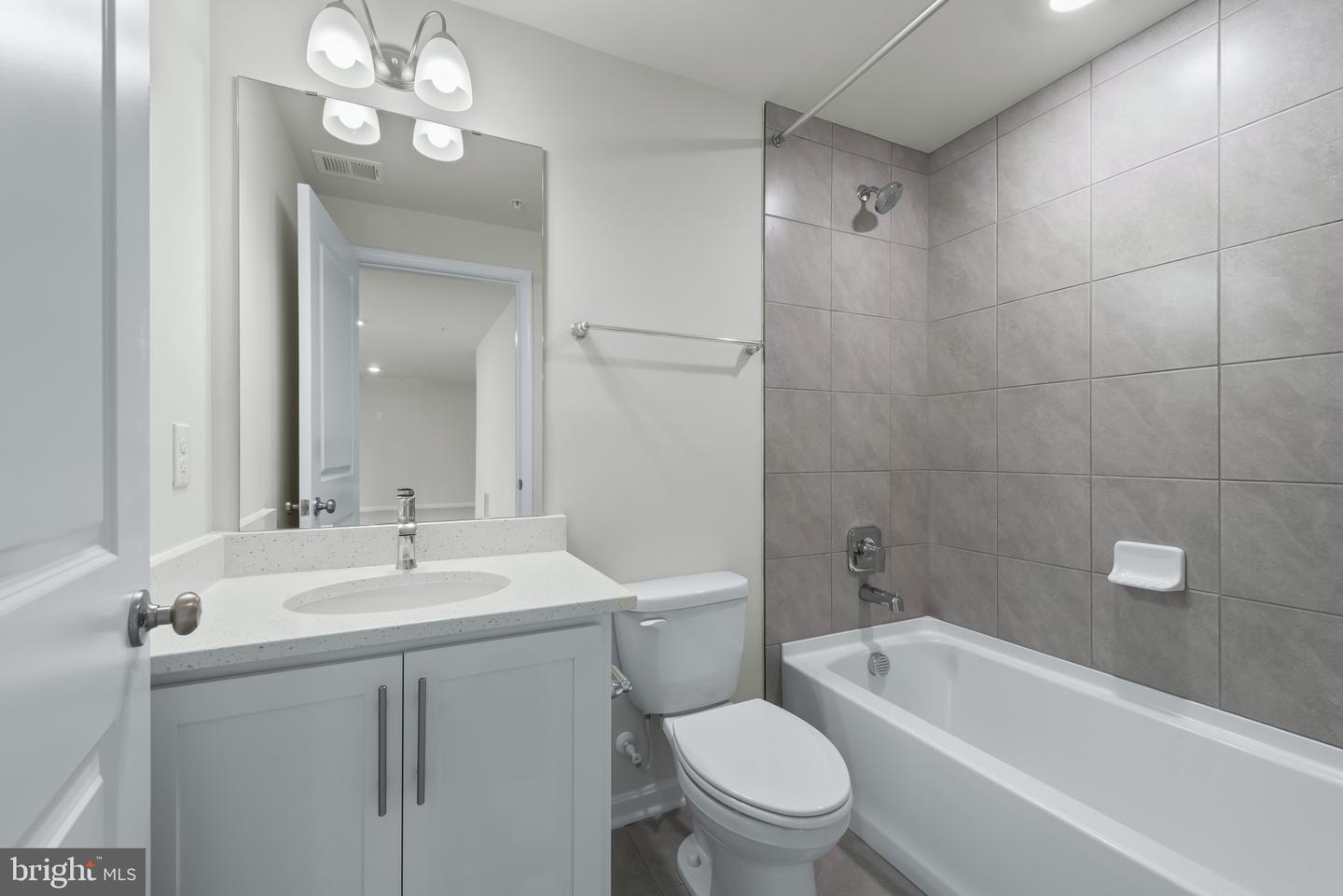 467 Ensemble Way Property Photo 31