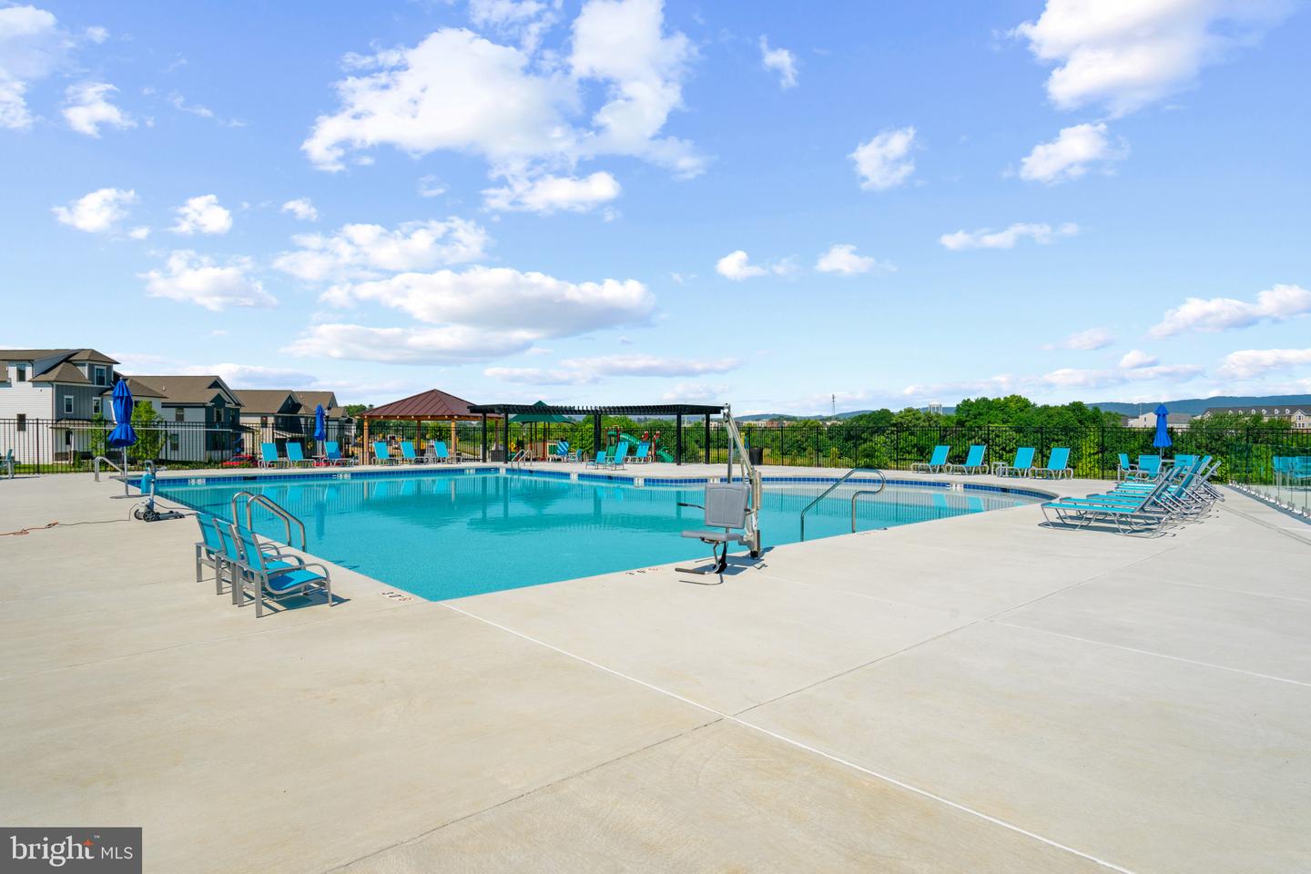 467 Ensemble Way Property Photo 40