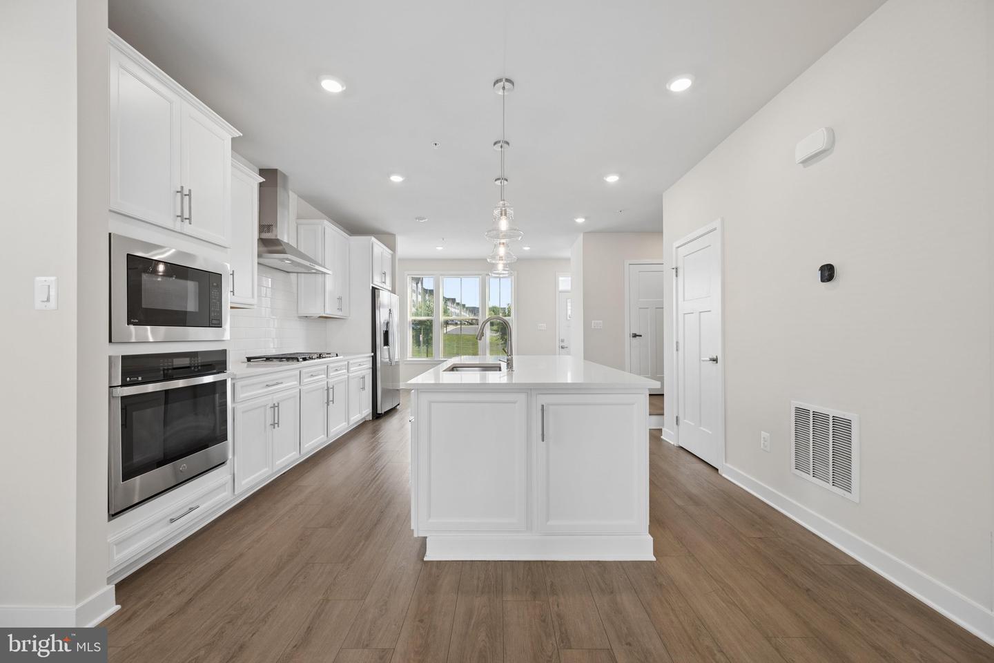 MDFR2084650 Property Photo 13