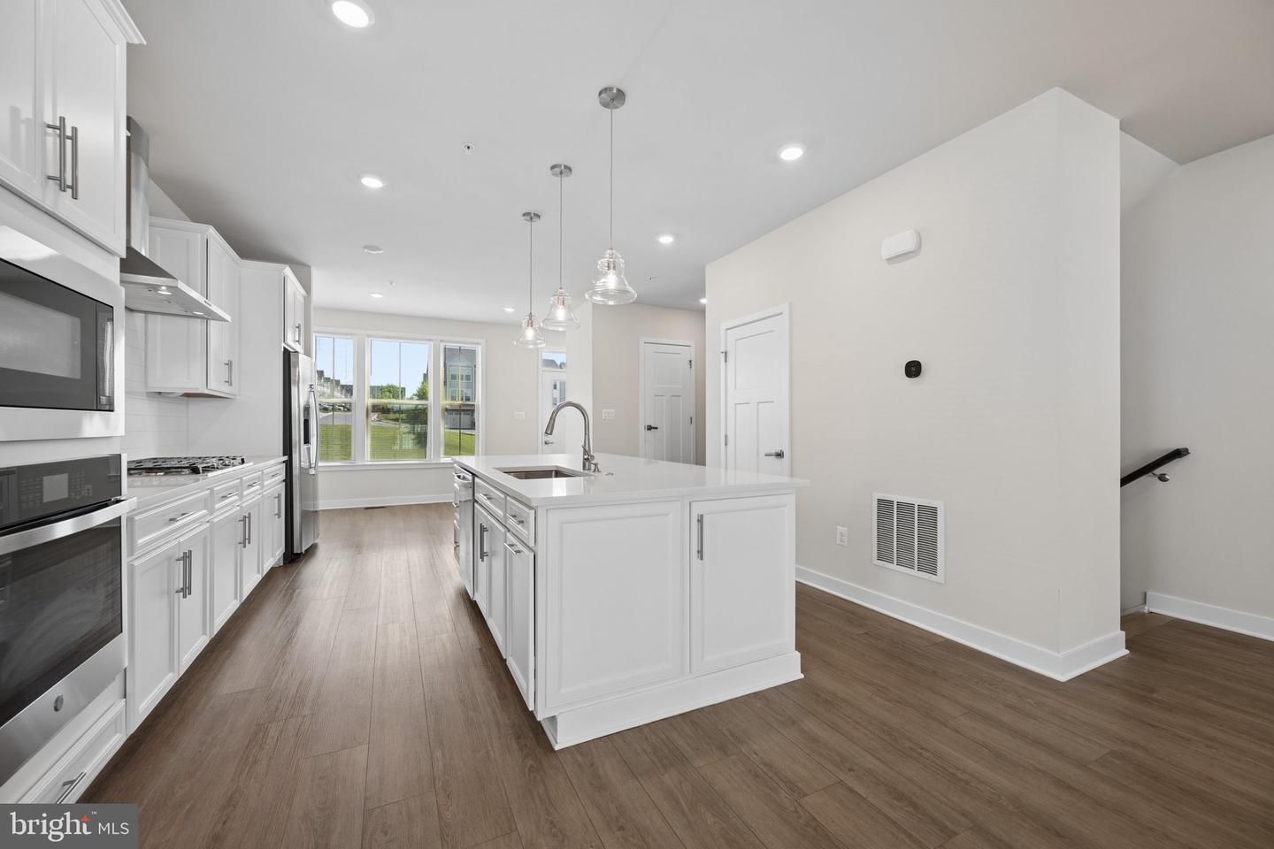 MDFR2084650 Property Photo 14