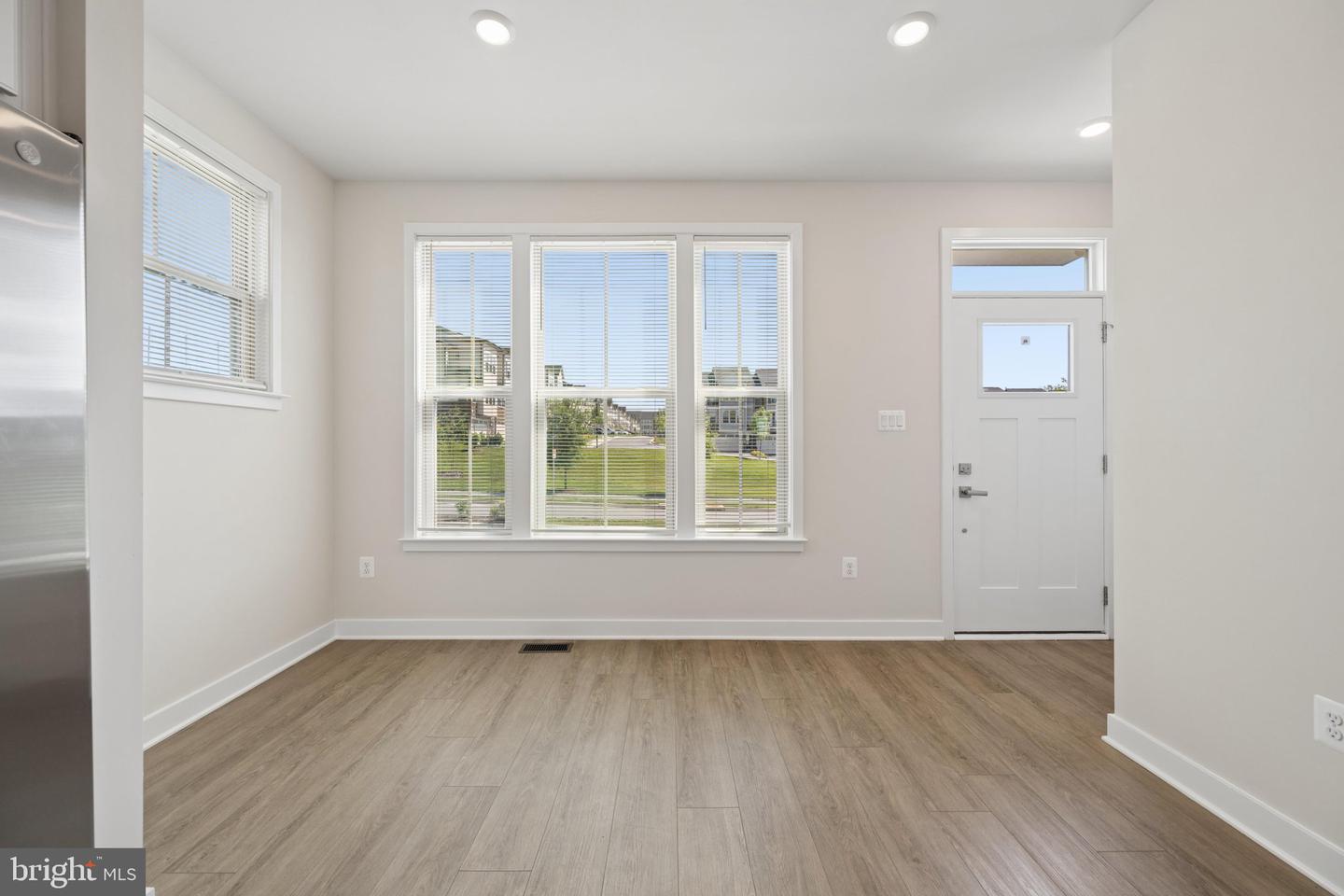 MDFR2084650 Property Photo 21