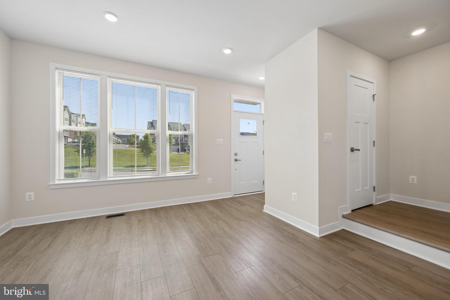 MDFR2084650 Property Photo 22
