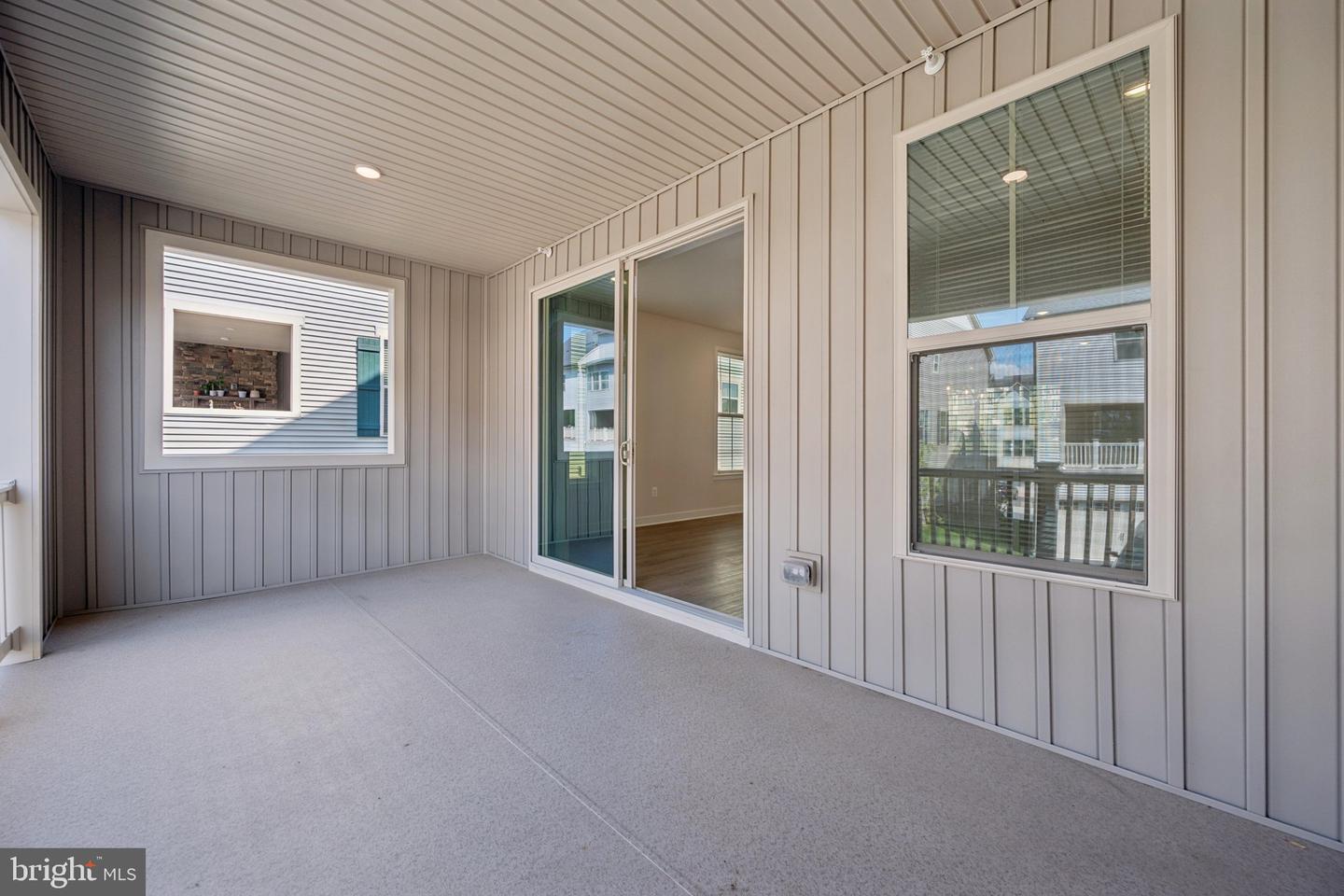 MDFR2084650 Property Photo 26
