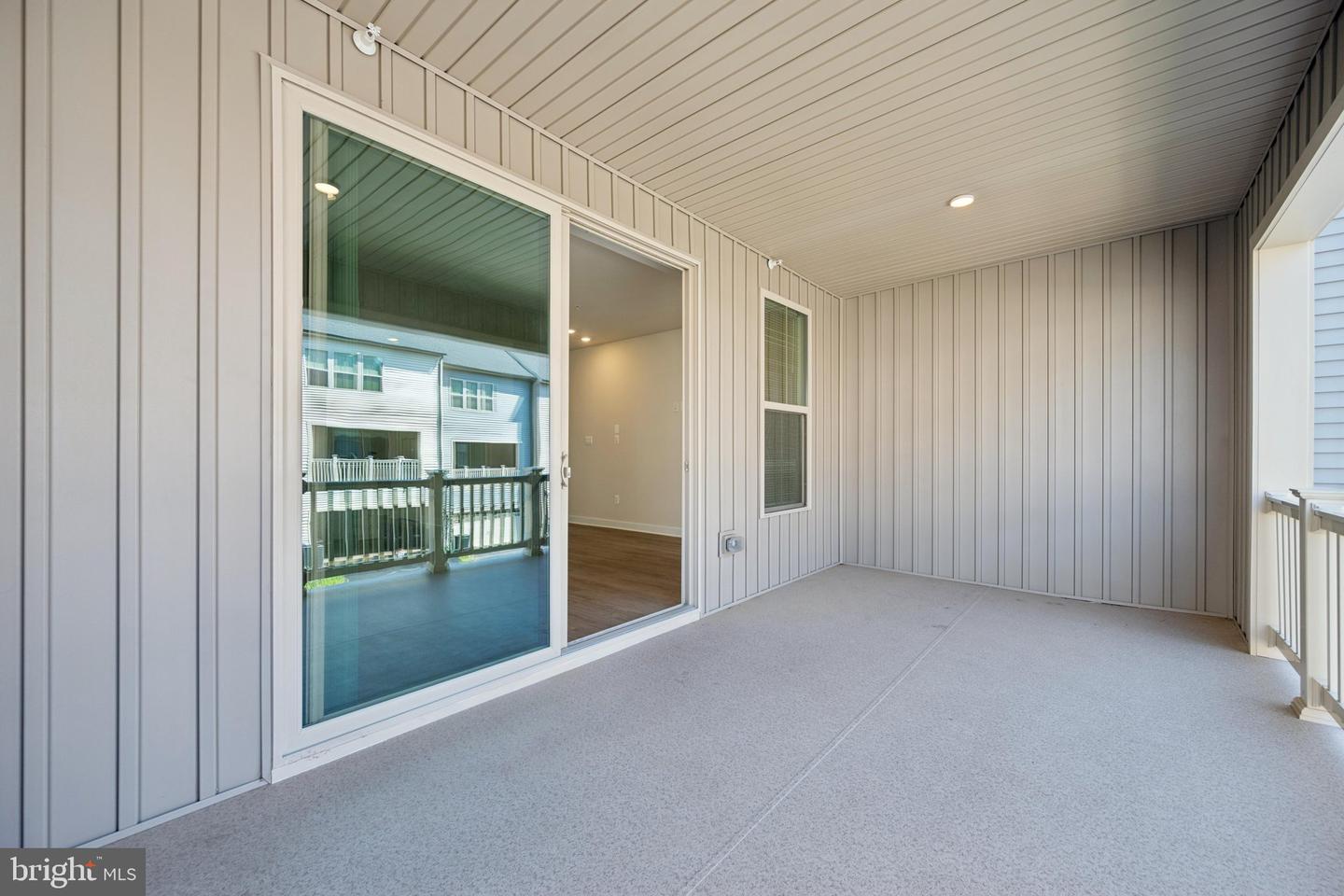 MDFR2084650 Property Photo 27