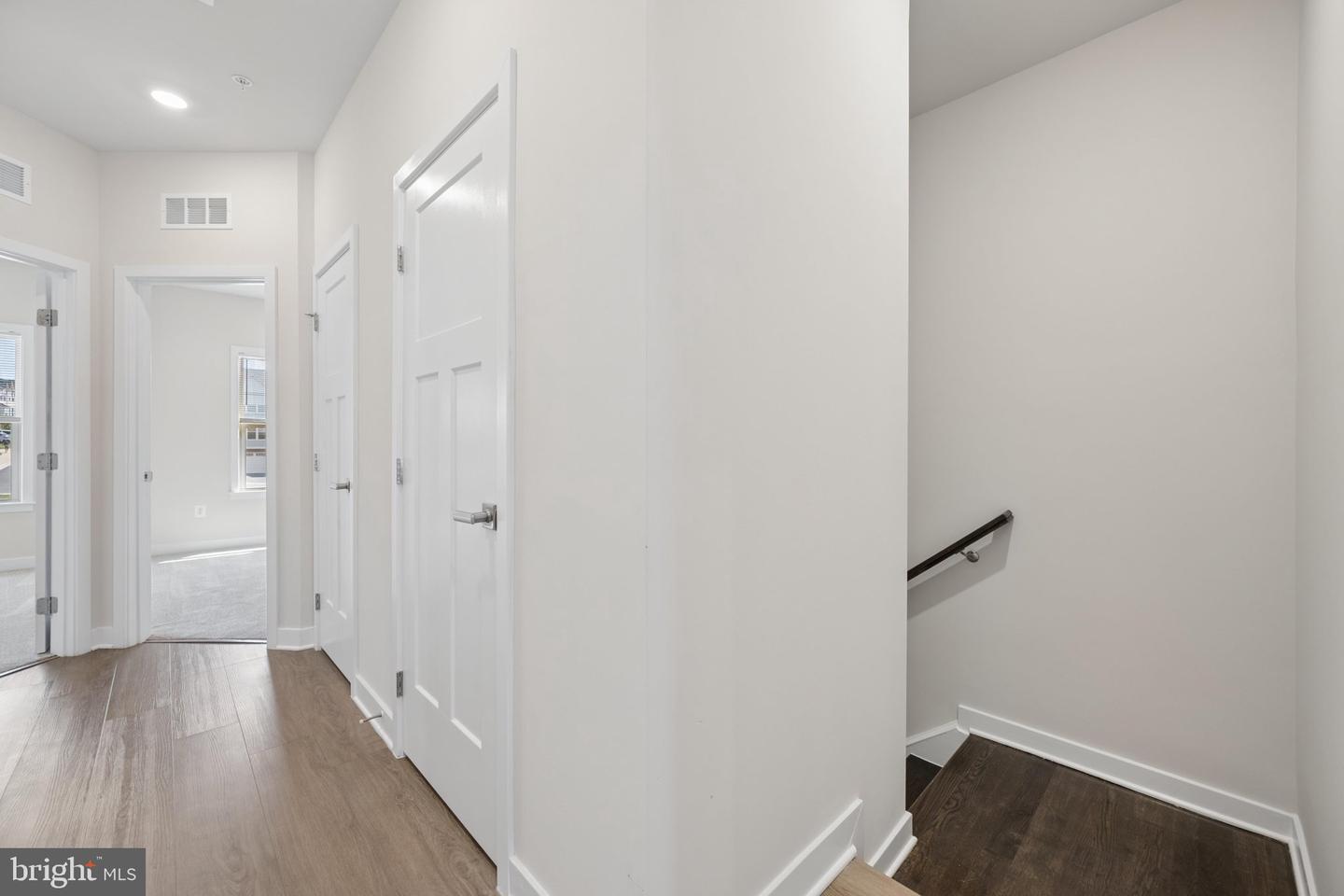 MDFR2084650 Property Photo 29