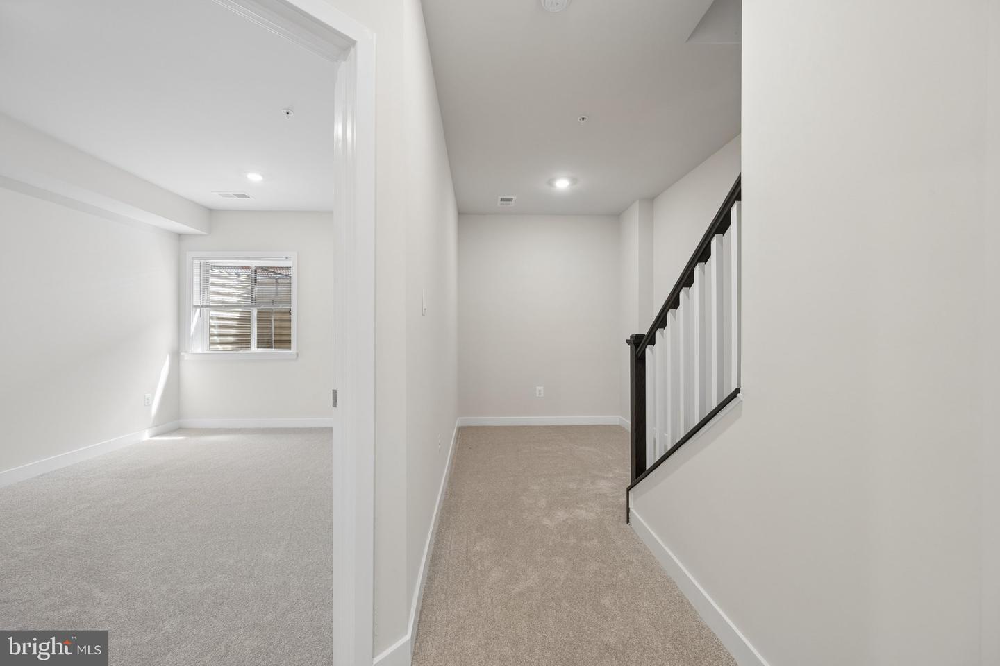 MDFR2084650 Property Photo 47