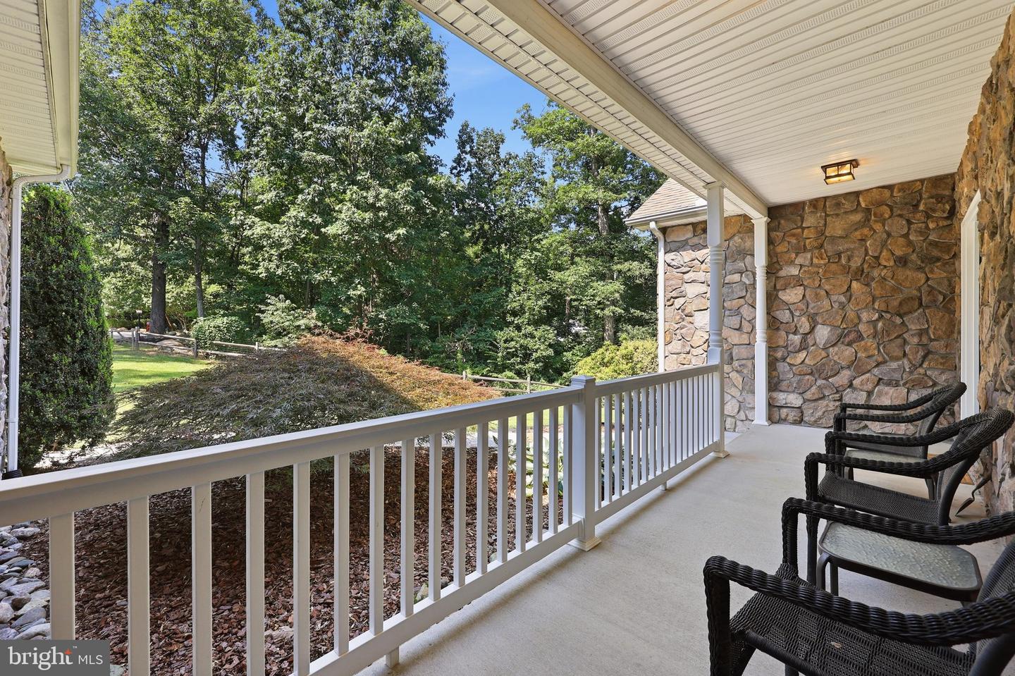 10029 Pine Tree Rd Property Photo 5