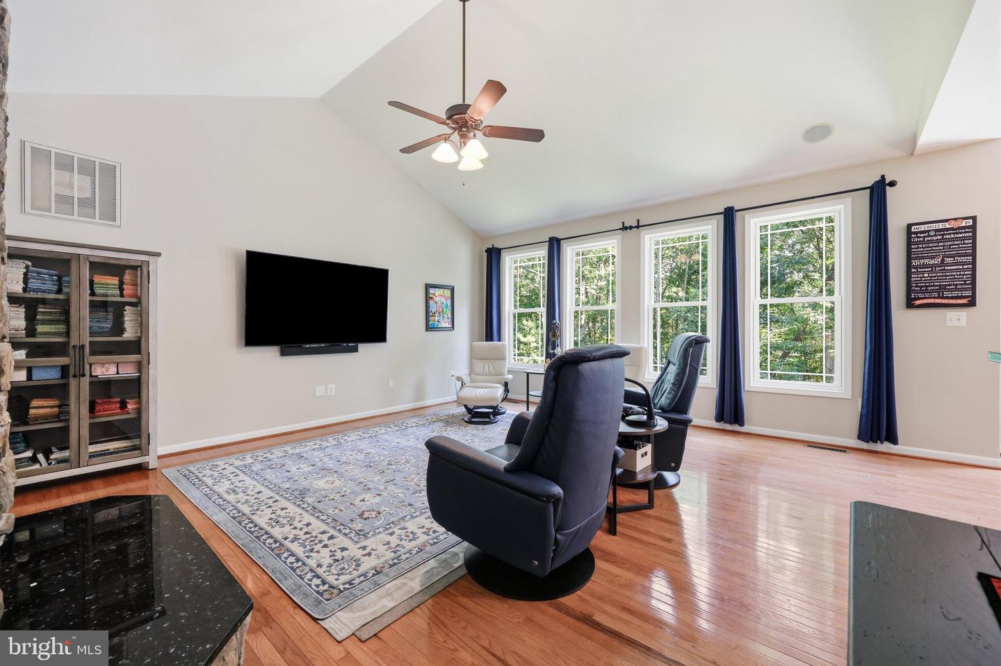 10029 Pine Tree Rd Property Photo 12
