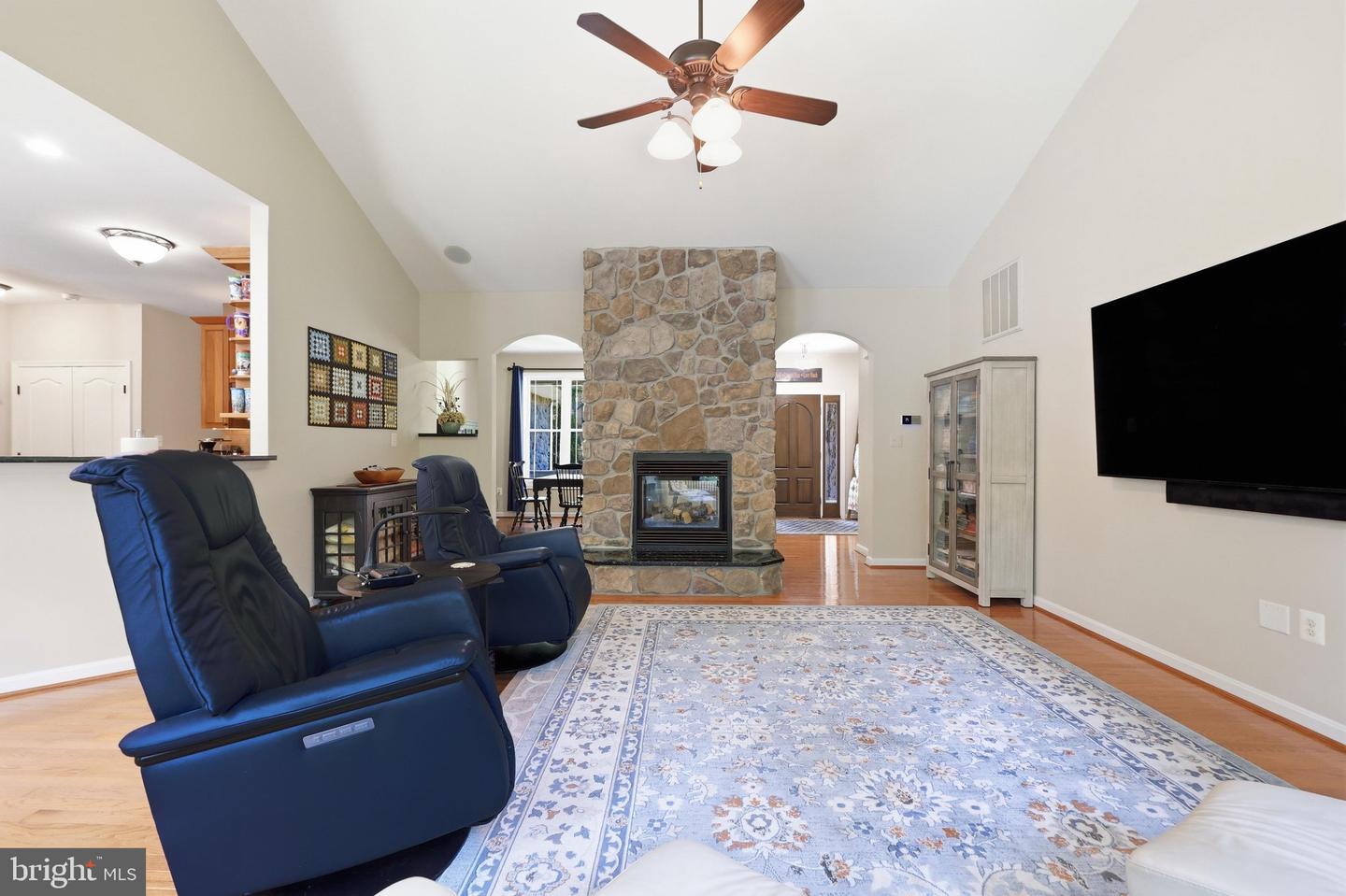 10029 Pine Tree Rd Property Photo 13