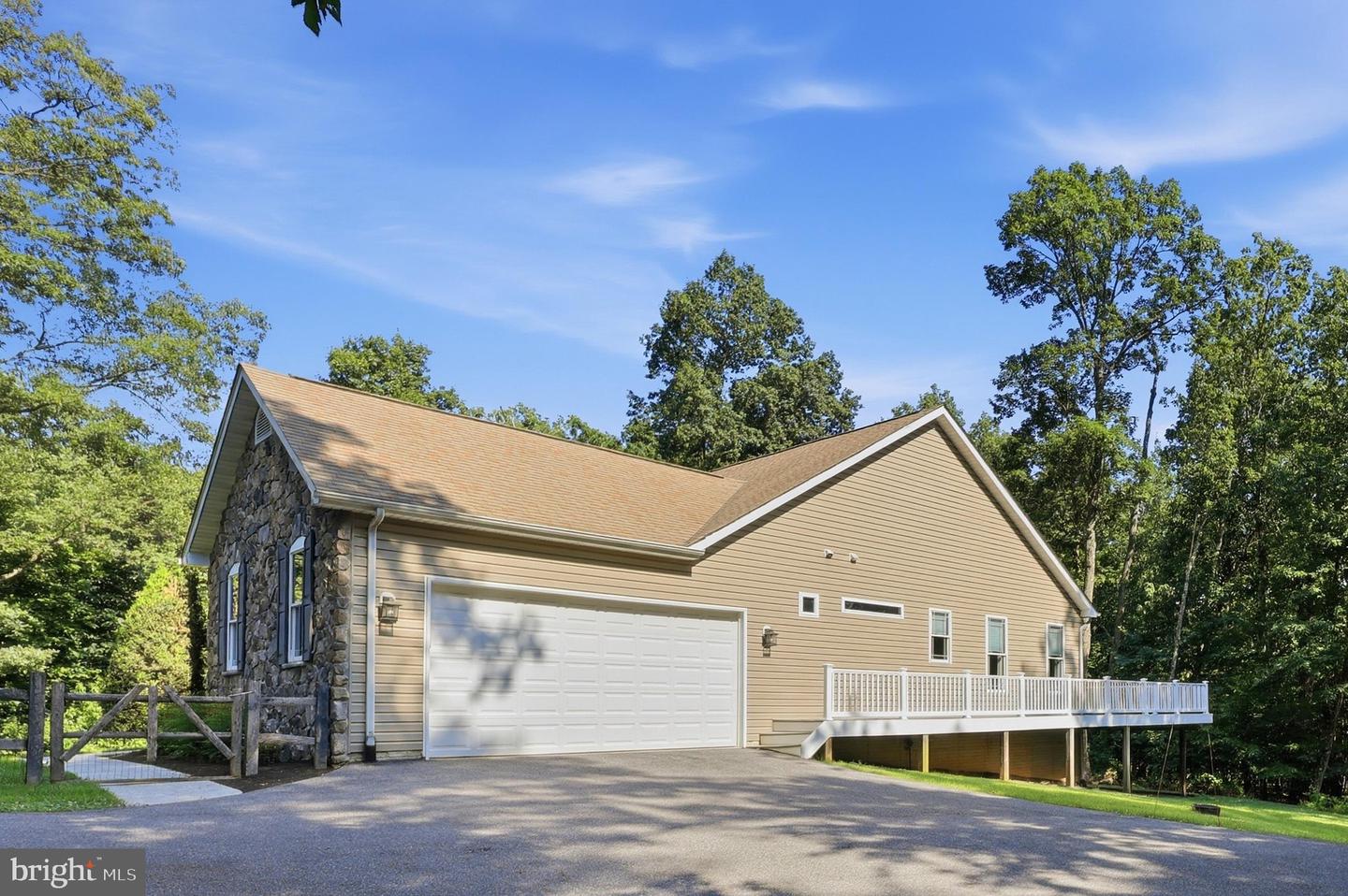 10029 Pine Tree Rd Property Photo 42