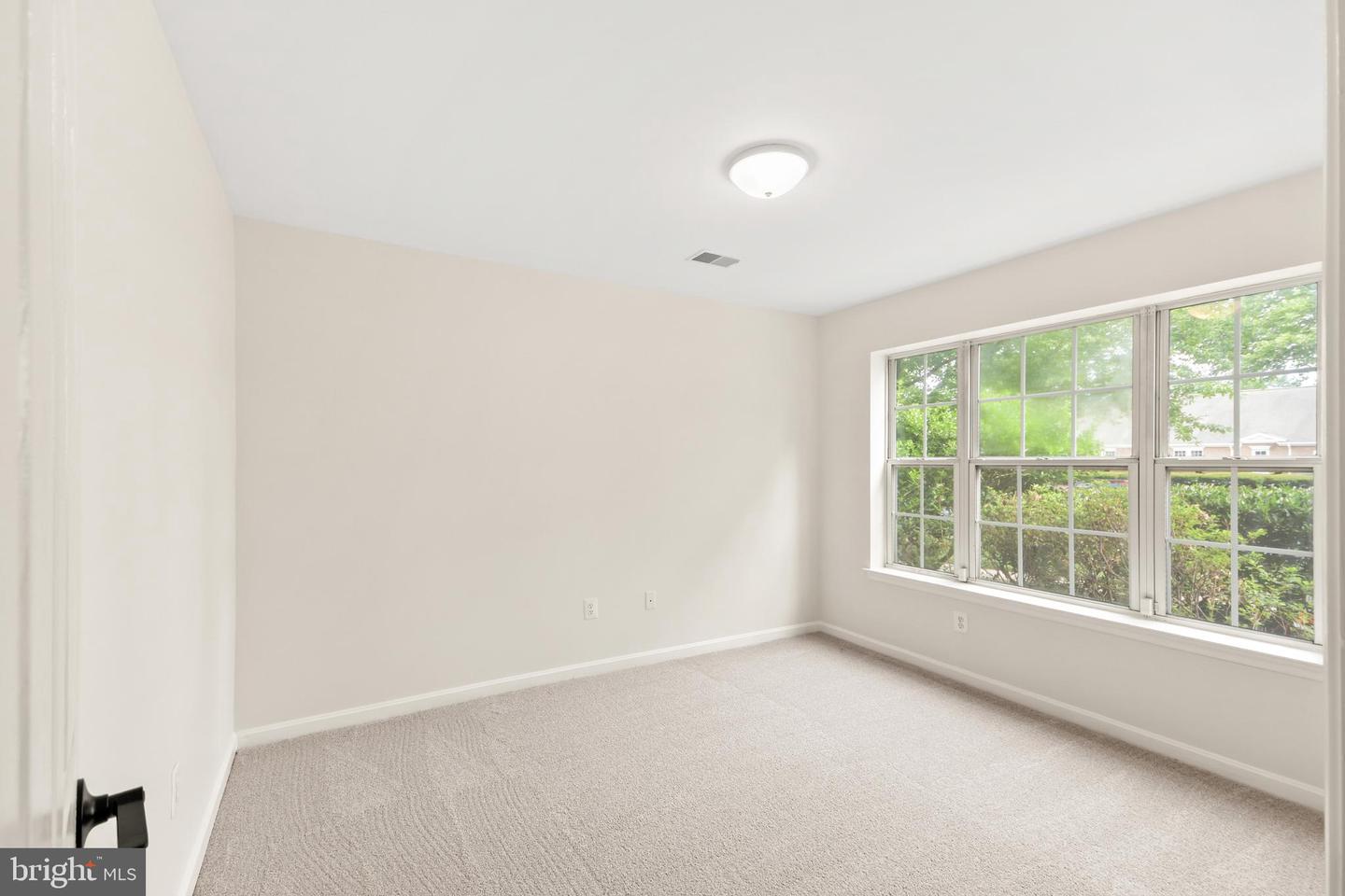 1638 Wheyfield Dr Property Photo 31