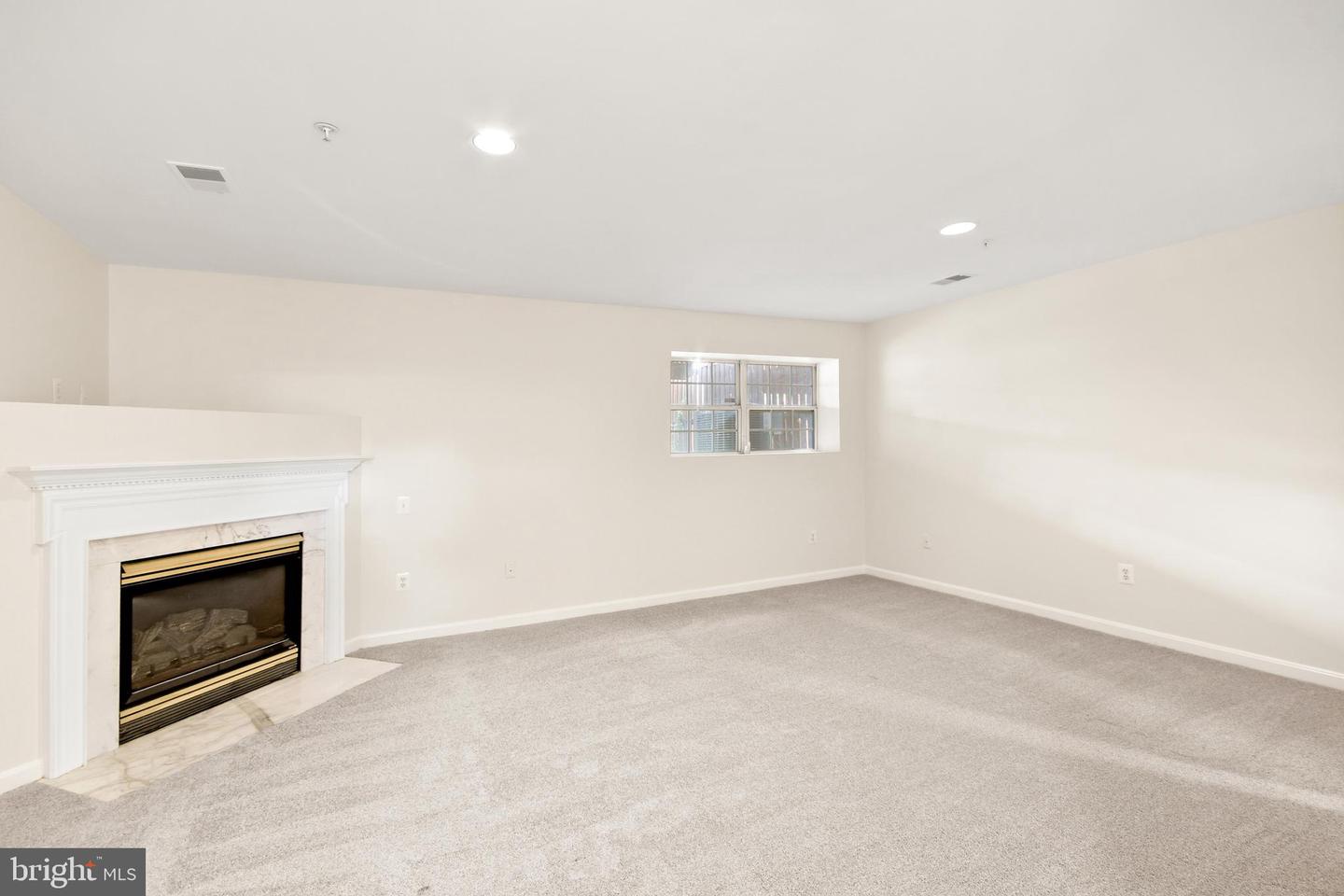 1638 Wheyfield Dr Property Photo 34