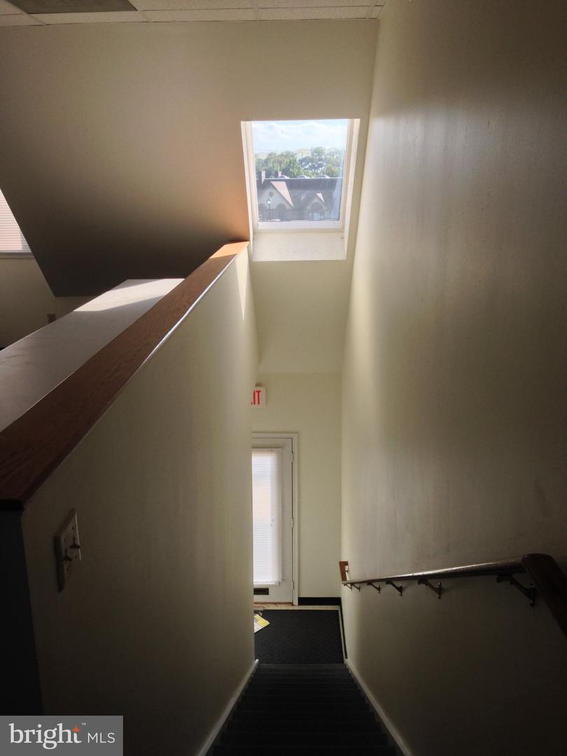 178 Thomas Johnson Dr #202l Property Photo 2
