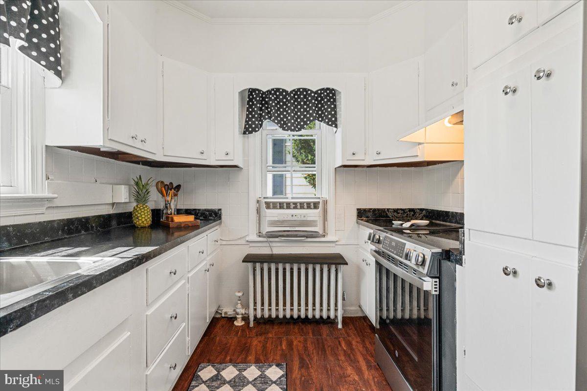 1606 N Market St Property Photo 12