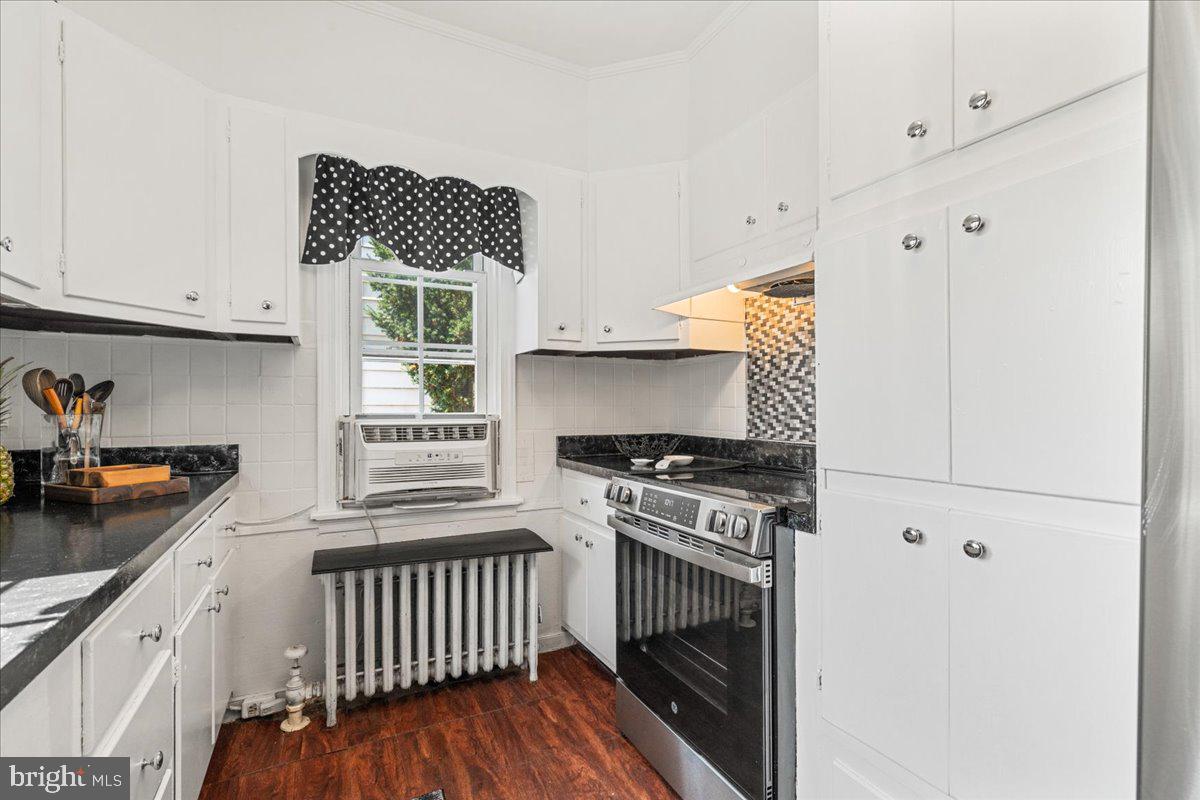 1606 N Market St Property Photo 13