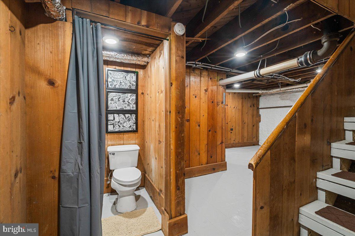 1606 N Market St Property Photo 32