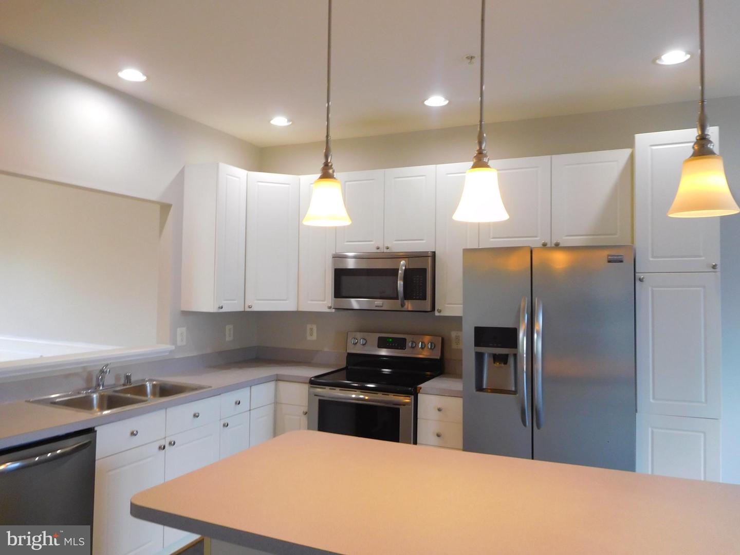 1941 Fieldstone Way Property Photo 5