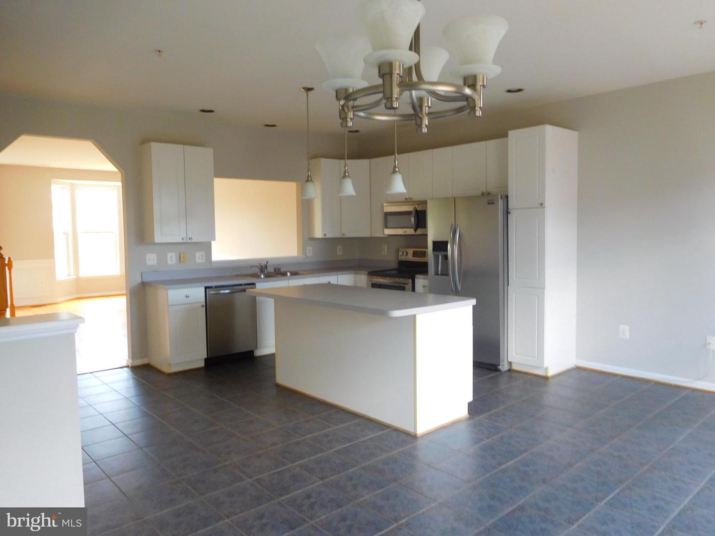 1941 Fieldstone Way Property Photo 6