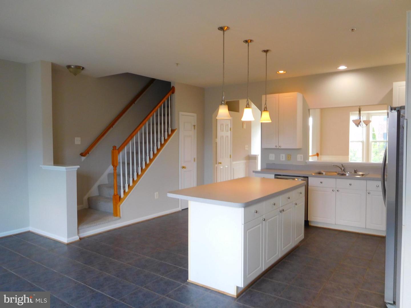 1941 Fieldstone Way Property Photo 7