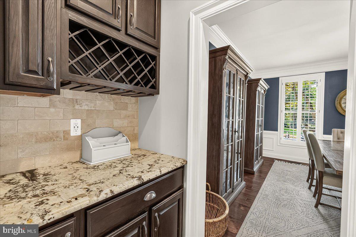 11204 Yardley Pl E Property Photo 21