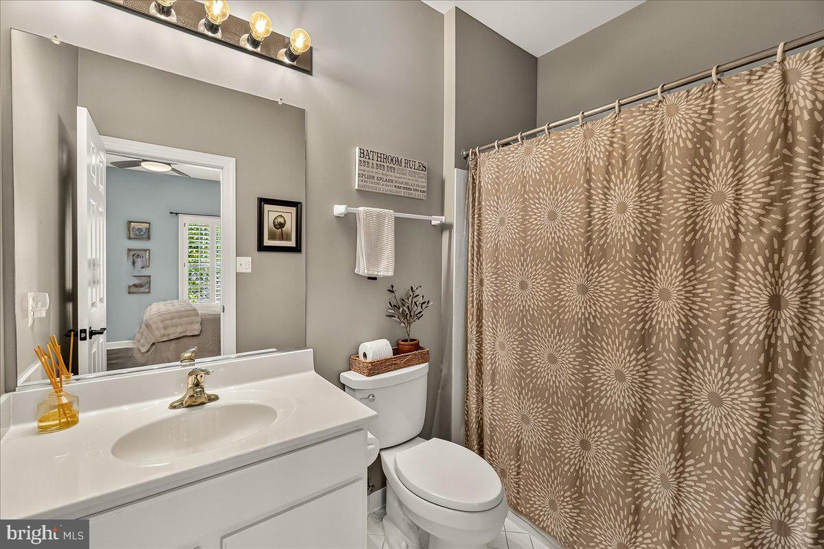 11204 Yardley Pl E Property Photo 34