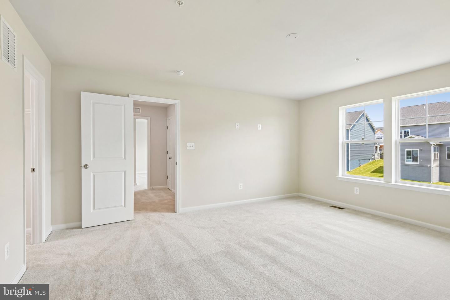 919 Enfield Farm Ln Property Photo 17