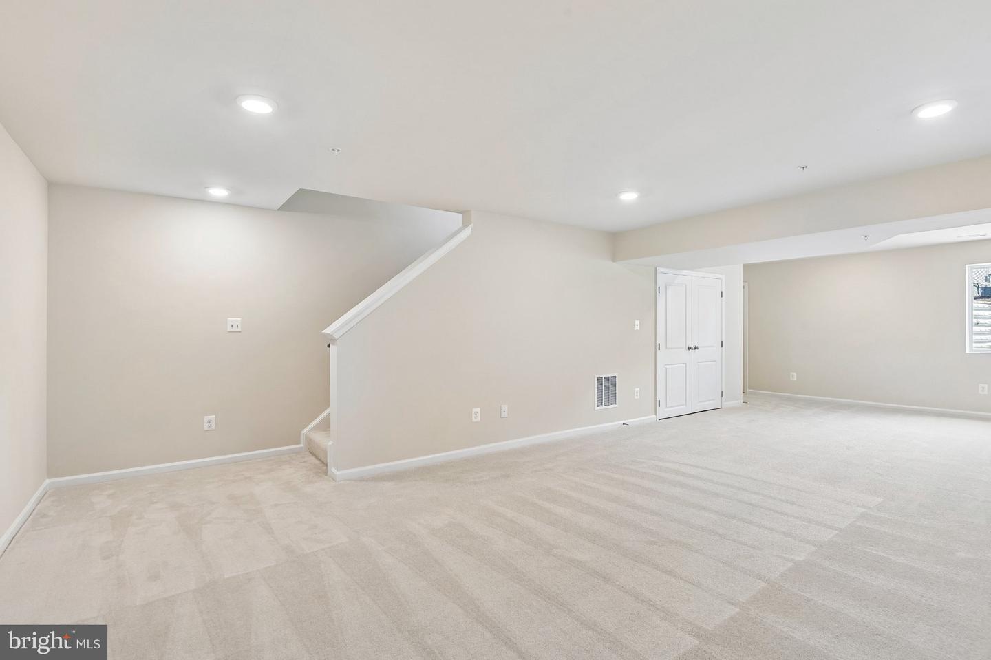 919 Enfield Farm Ln Property Photo 33