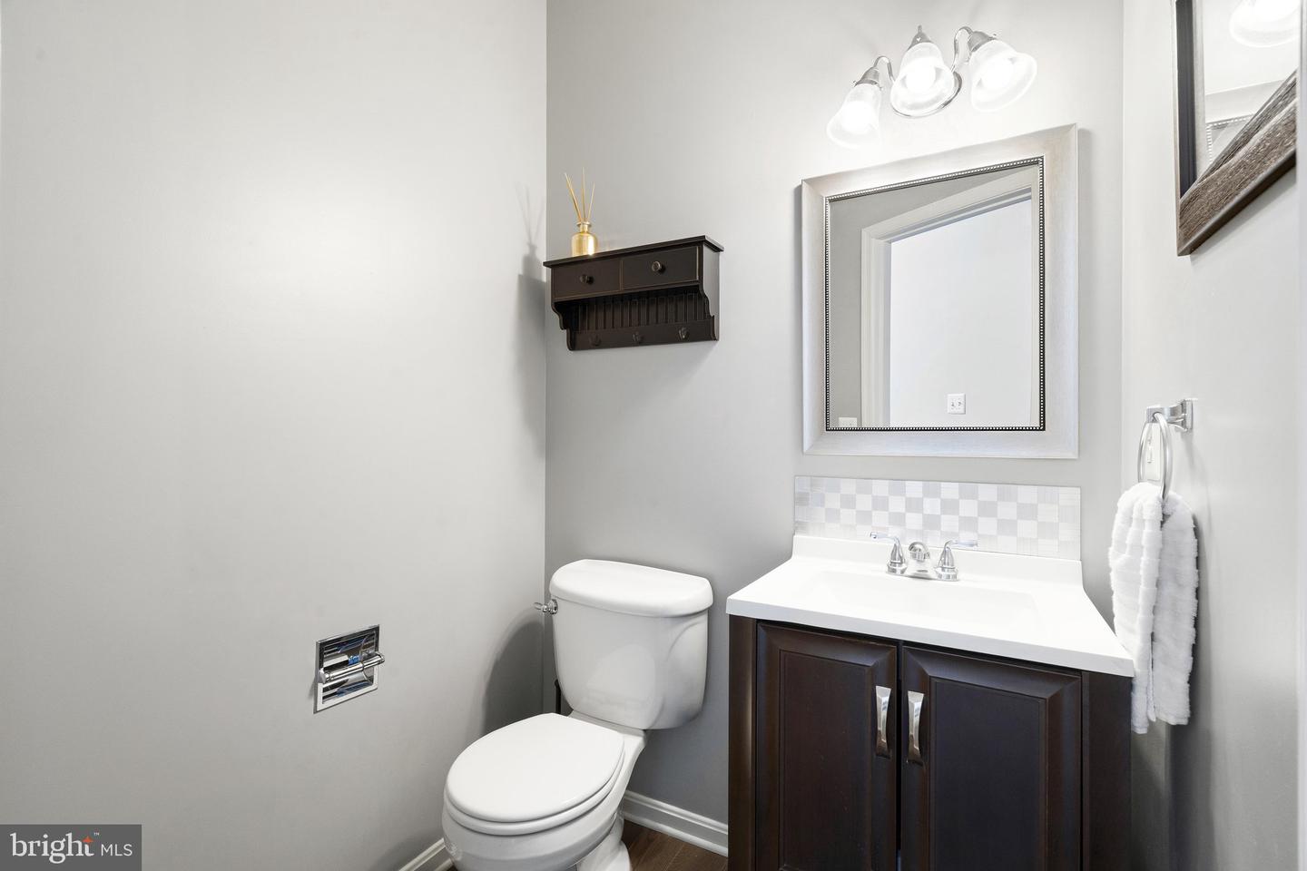 5646 Denfield Pl Property Photo 25