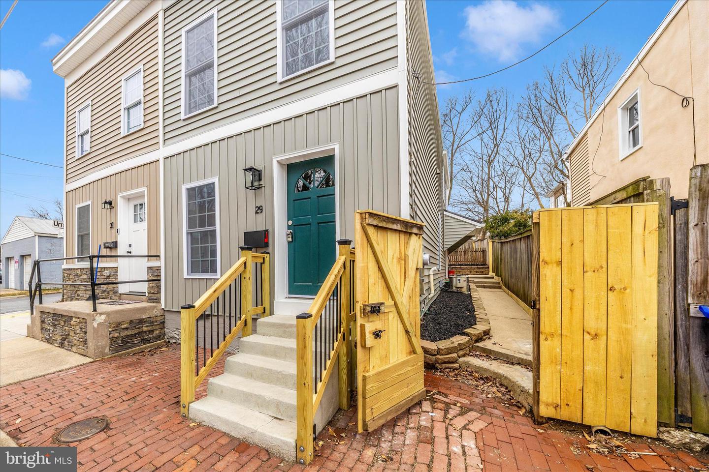 29 Winchester St Property Photo 1