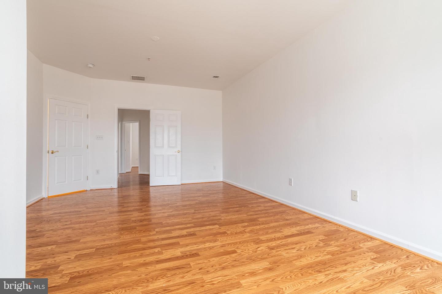 9314 Penrose St Property Photo 15