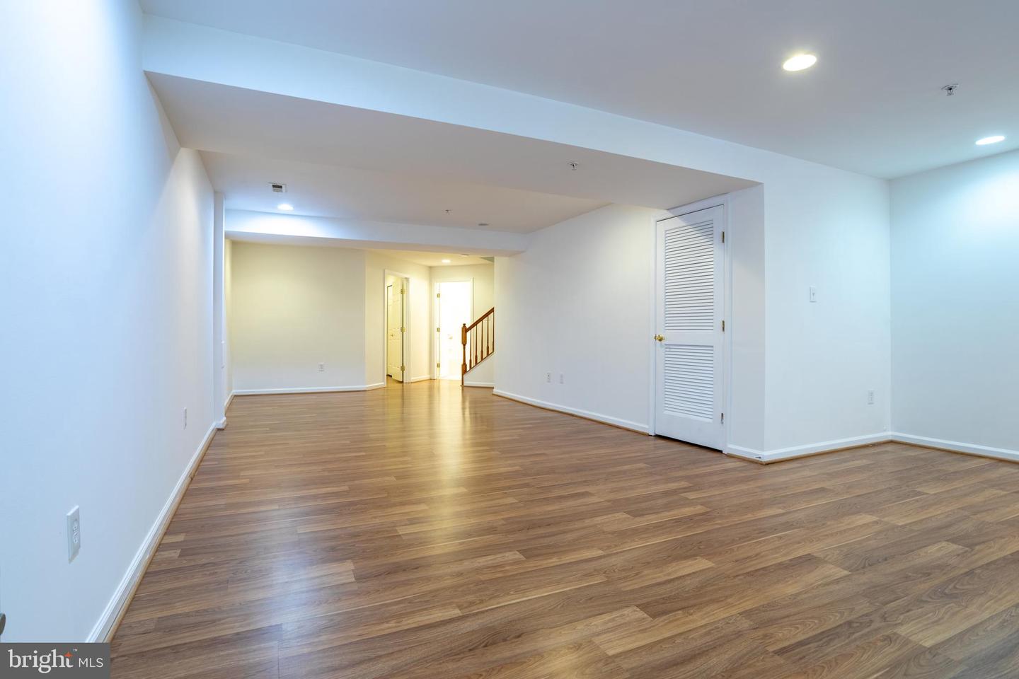 9314 Penrose St Property Photo 25