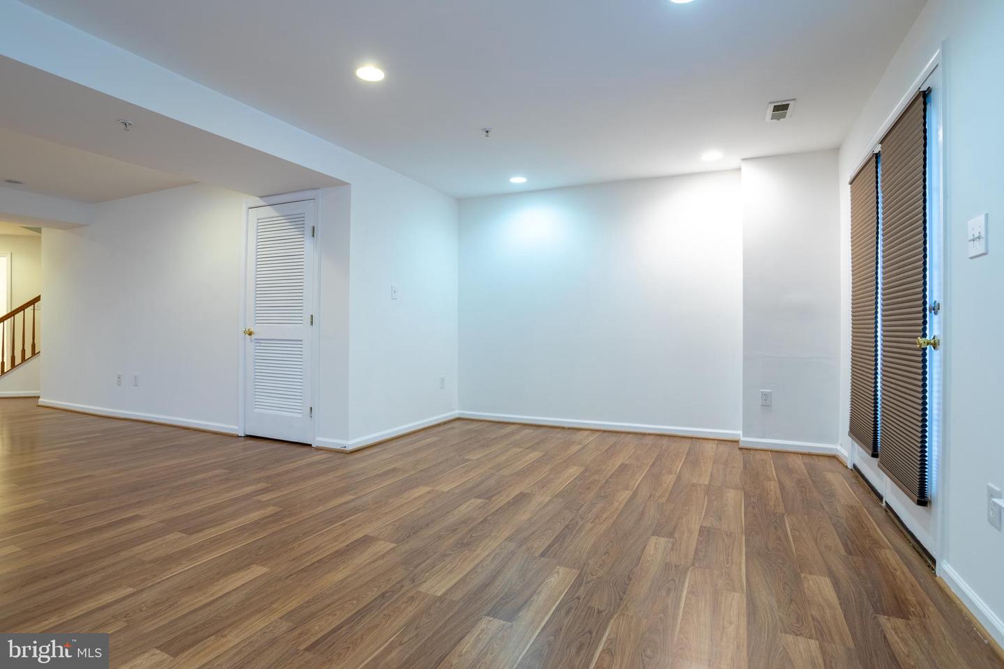 9314 Penrose St Property Photo 29