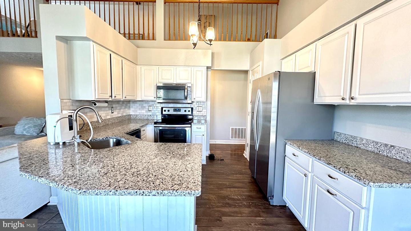 6341 Springwater Ter #9402 Property Photo 10