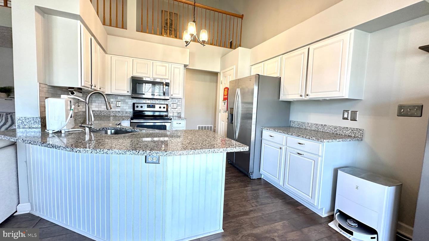 6341 Springwater Ter #9402 Property Photo 12