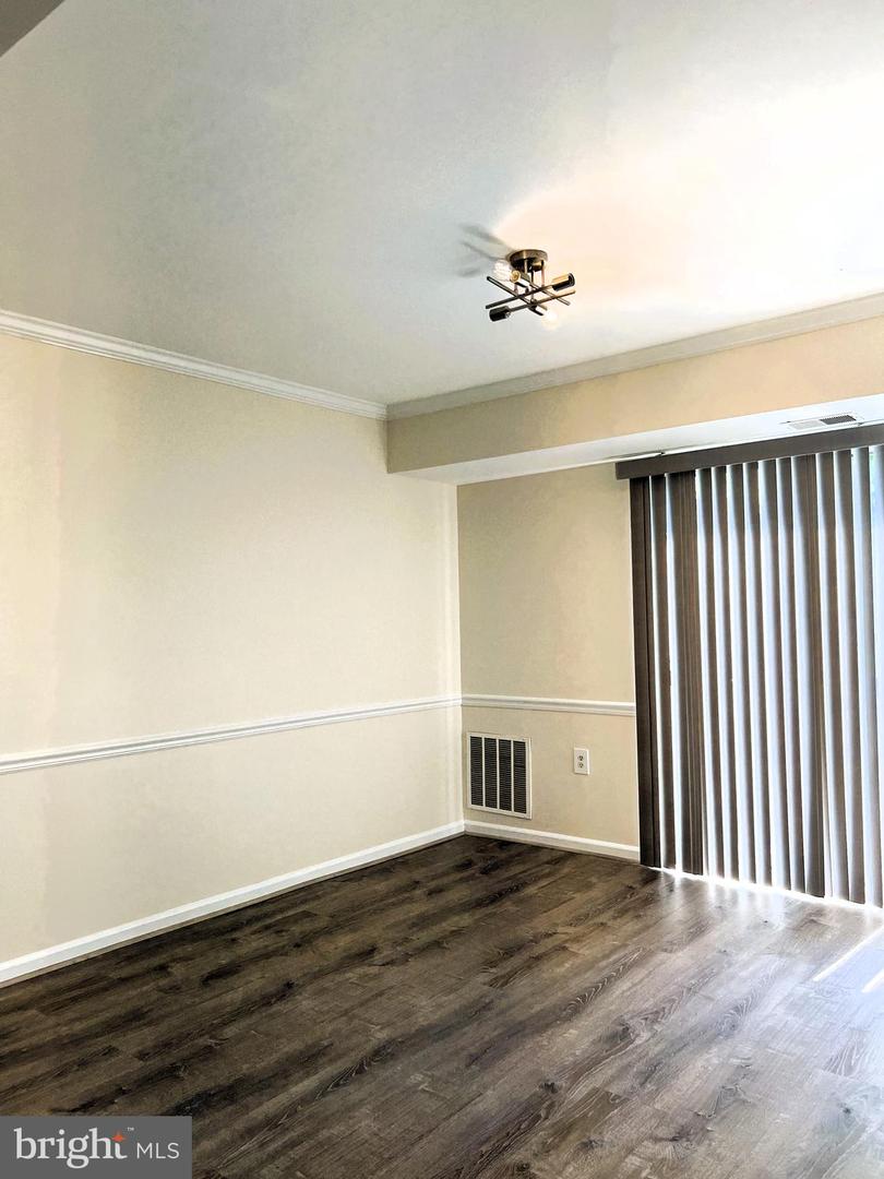 439 Terry Ct #b4 Property Photo 6