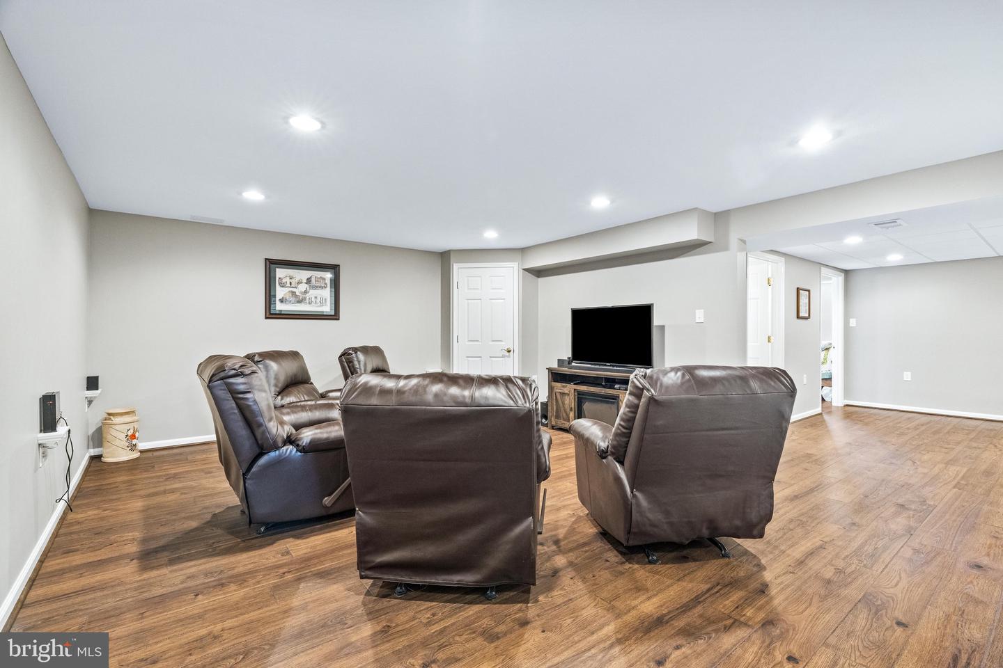 5715 Doubs Rd Property Photo 44