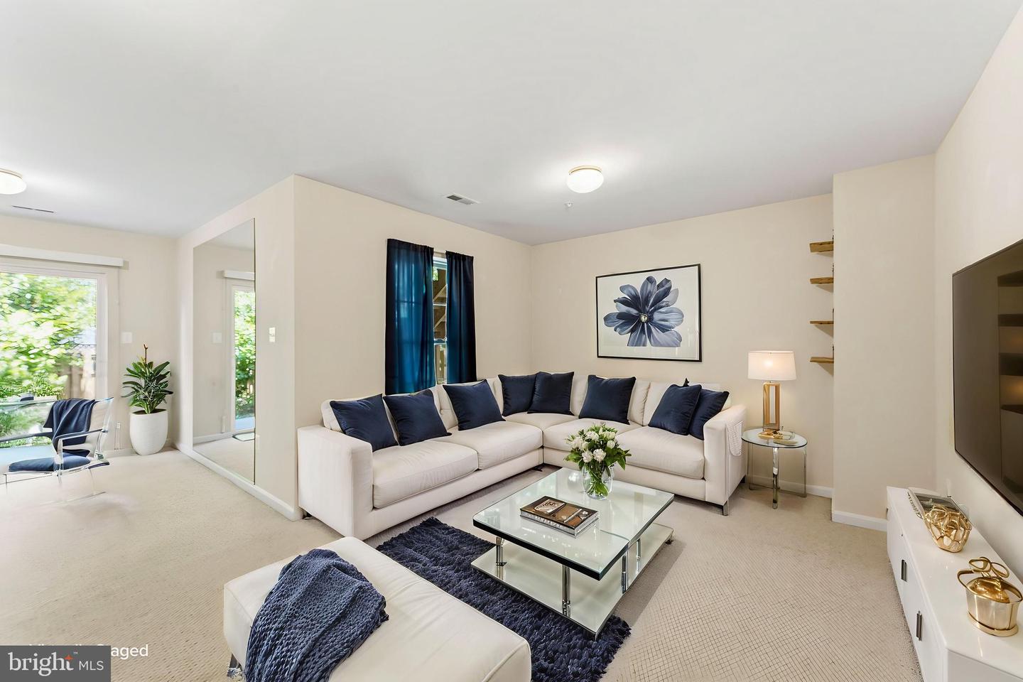 218 Harpers Way Property Photo 13
