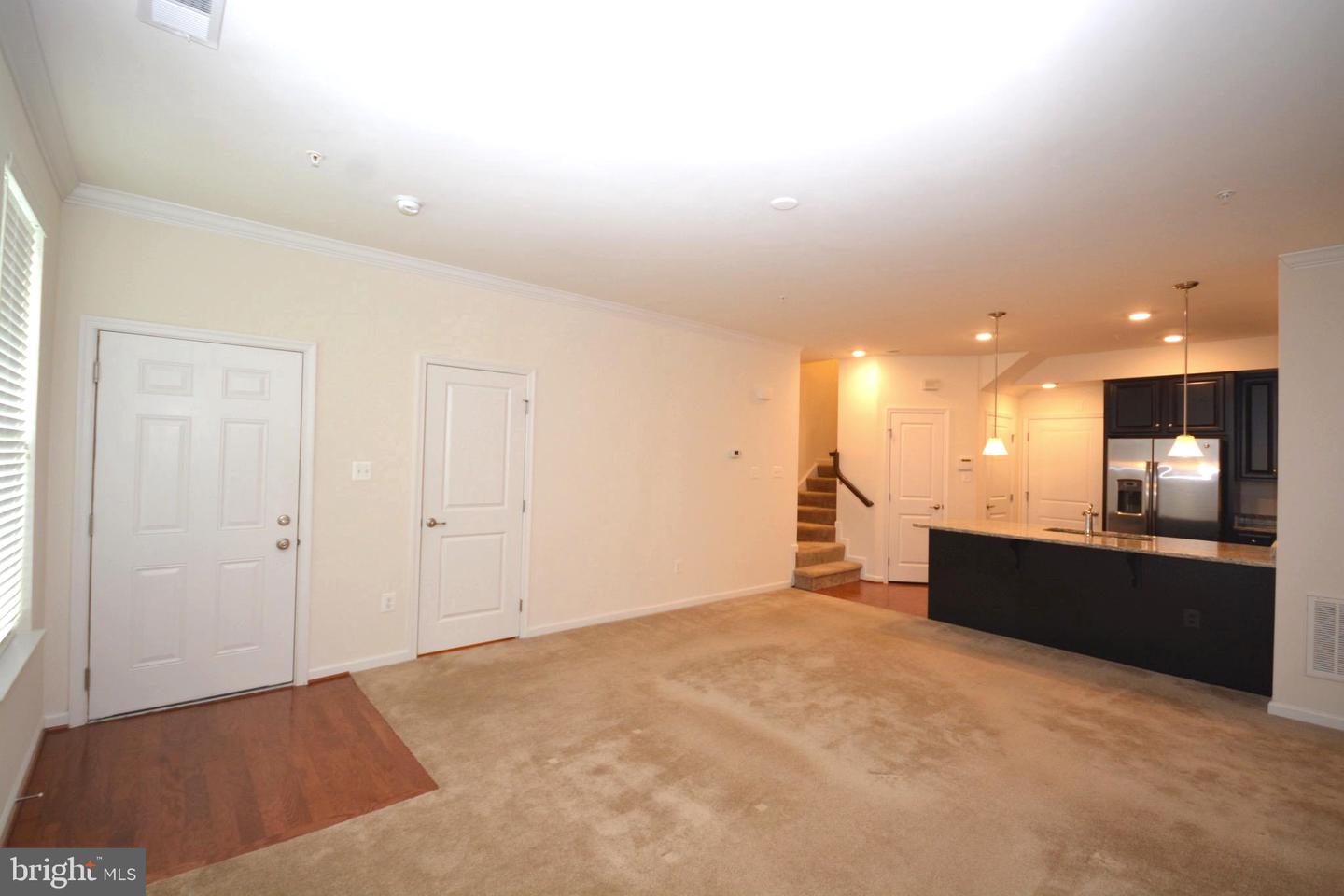 5942 Leben Dr Property Photo 8